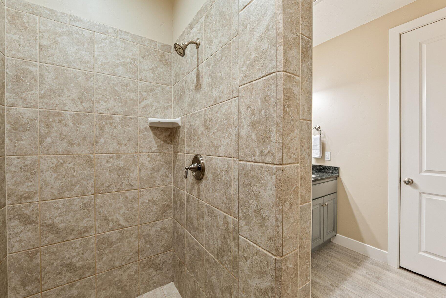 2111 N Coral Ridge DR 17C