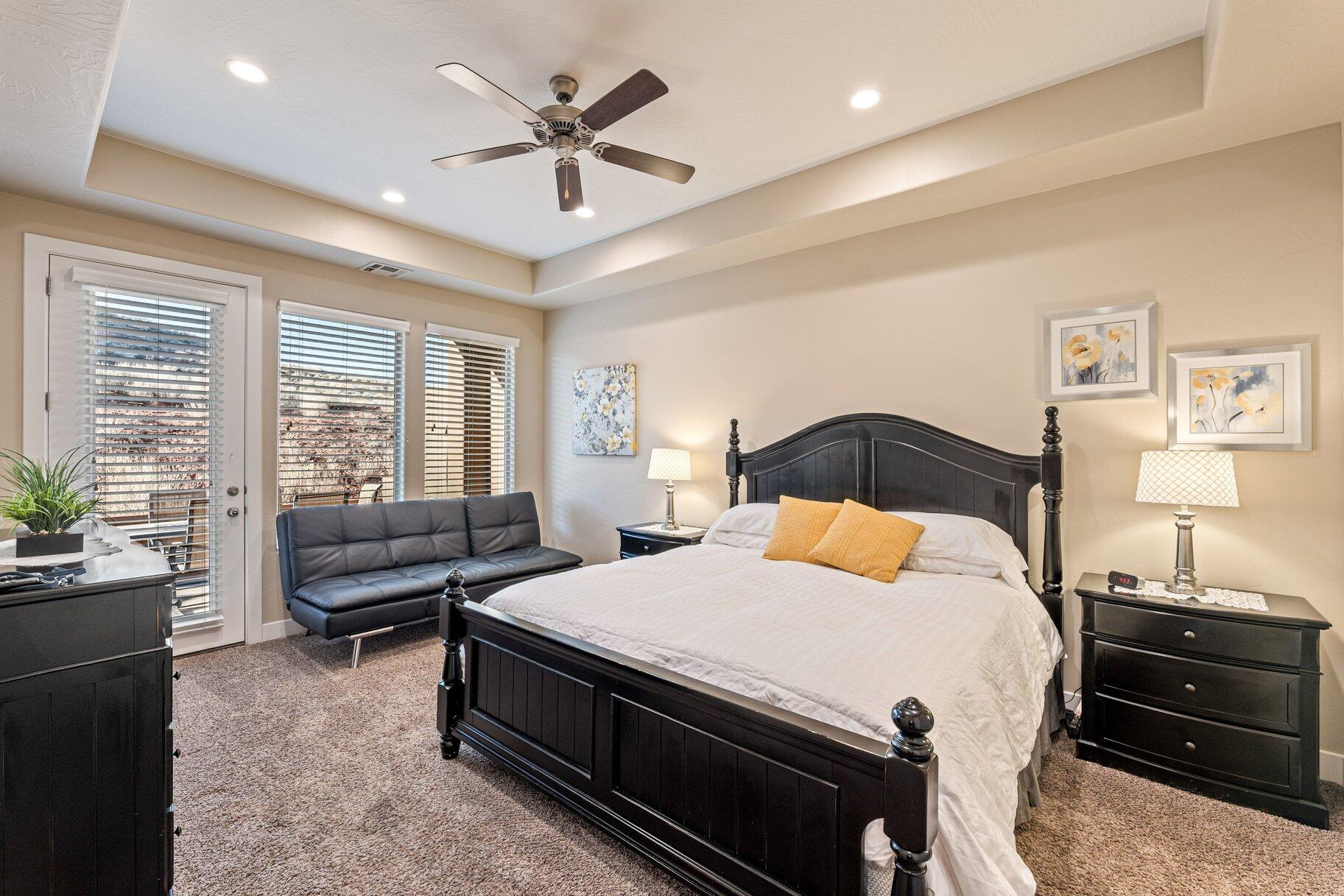 2111 N Coral Ridge DR 17C