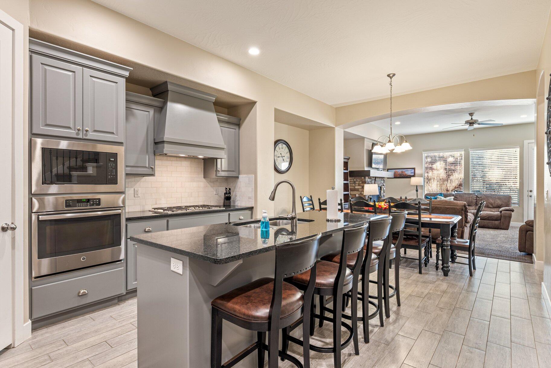 2111 N Coral Ridge DR 17C