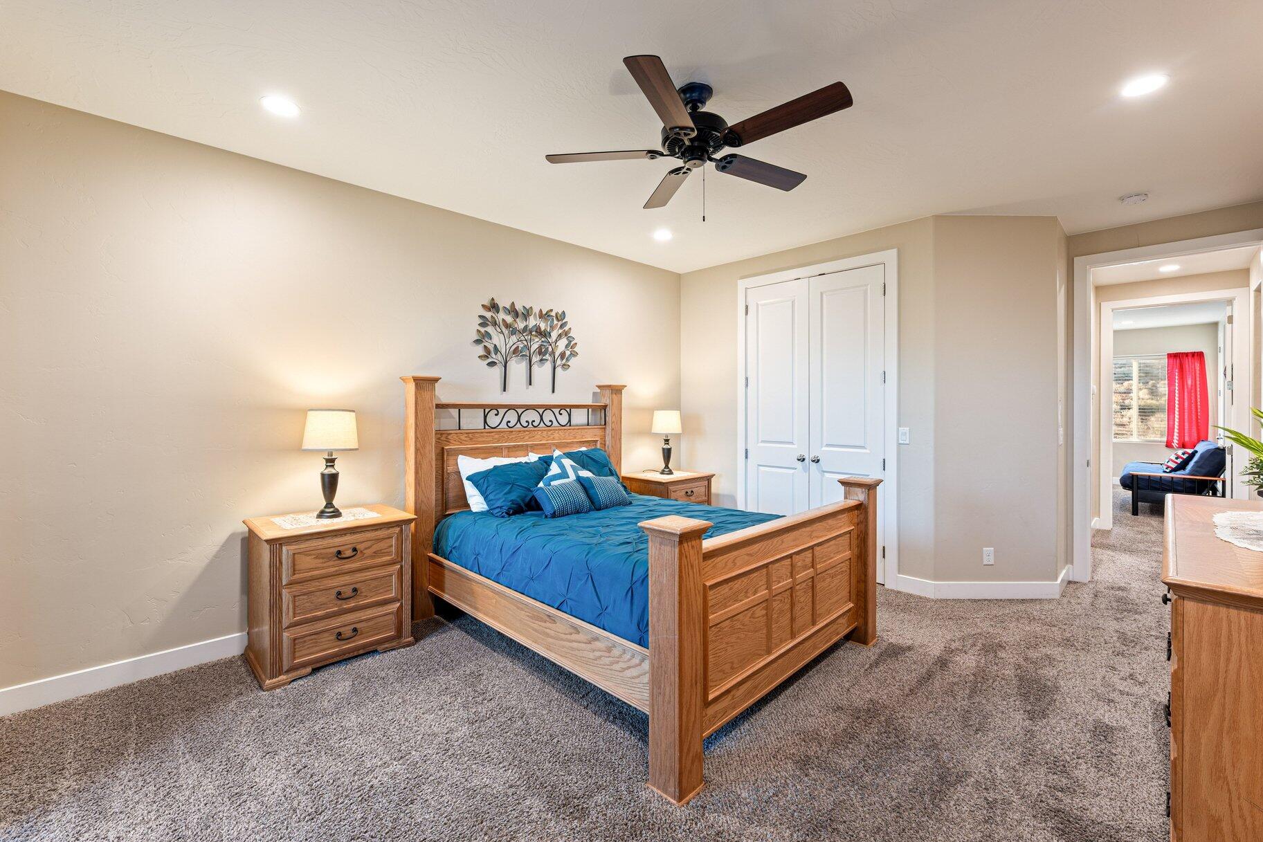 2111 N Coral Ridge DR 17C