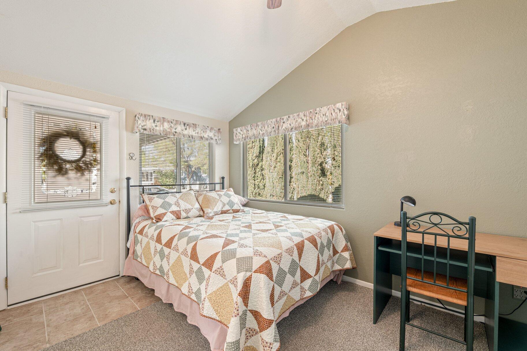 448 E Telegraph ST 70