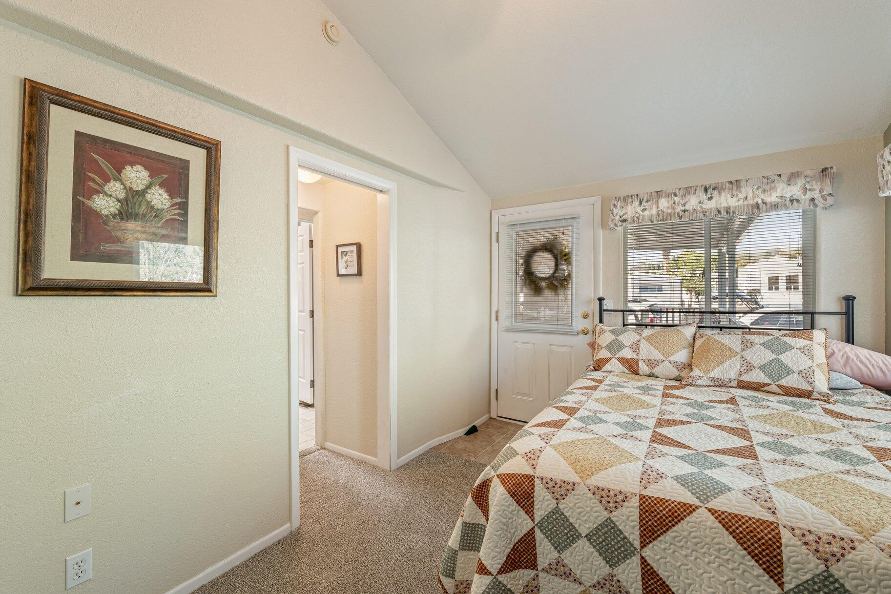 448 E Telegraph ST 70