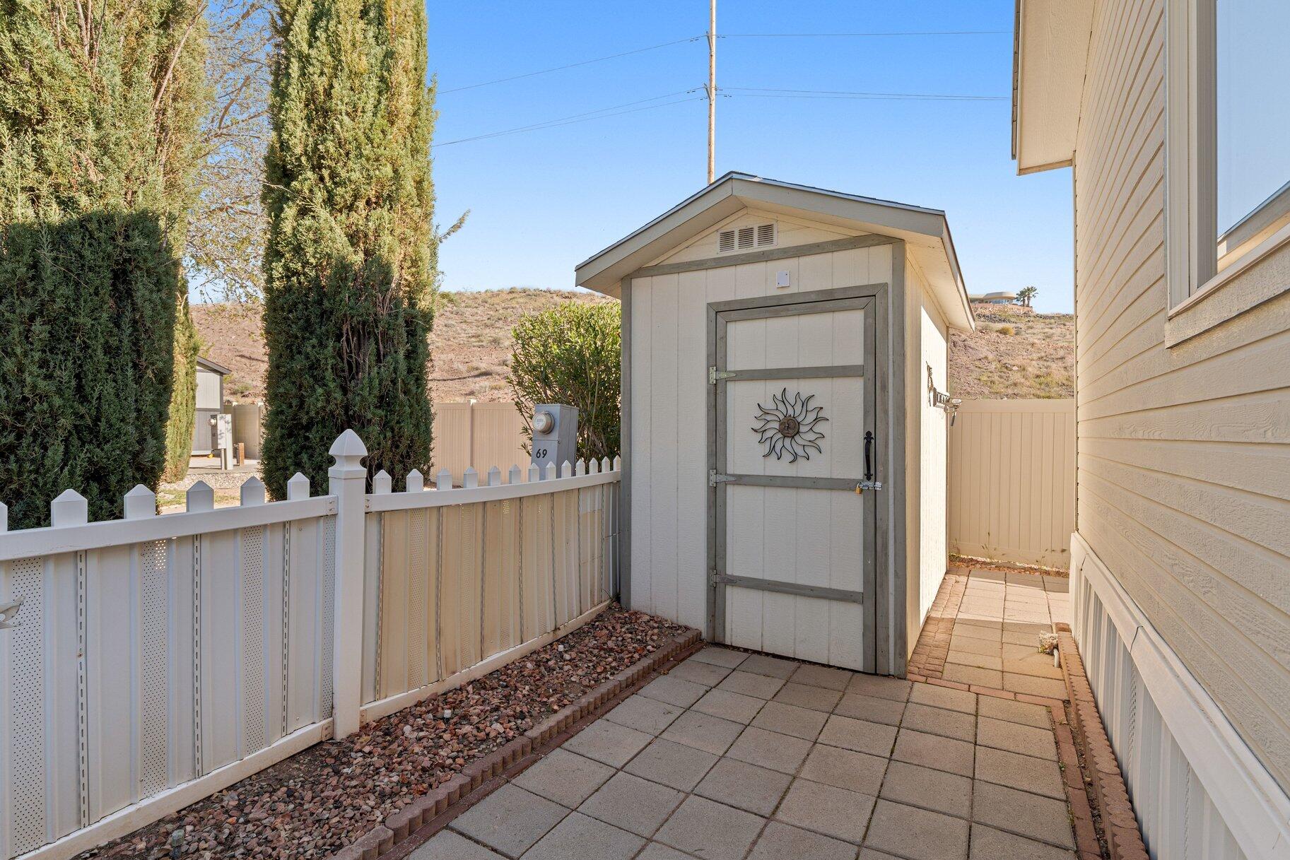 448 E Telegraph ST 70