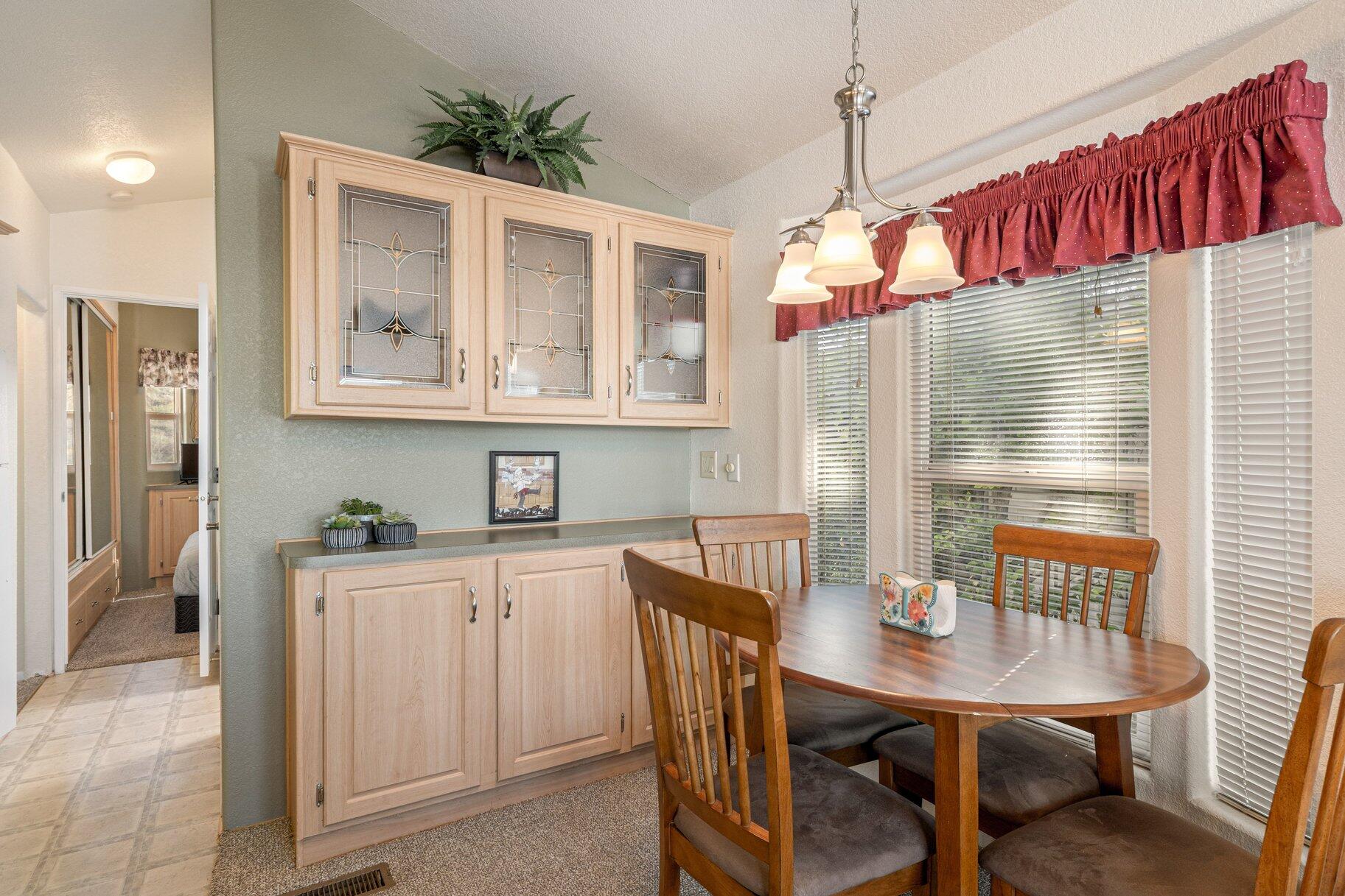 448 E Telegraph ST 70