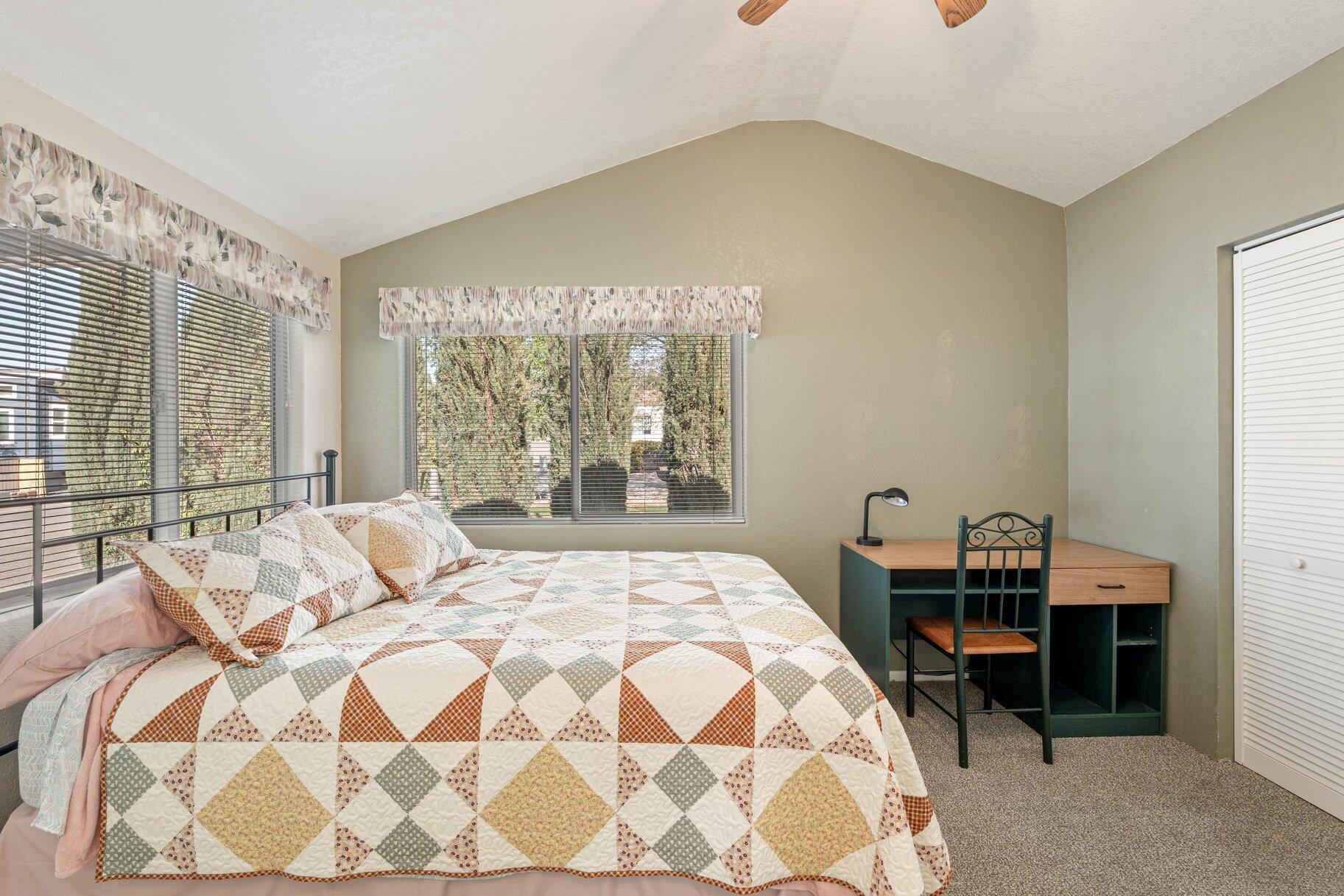 448 E Telegraph ST 70