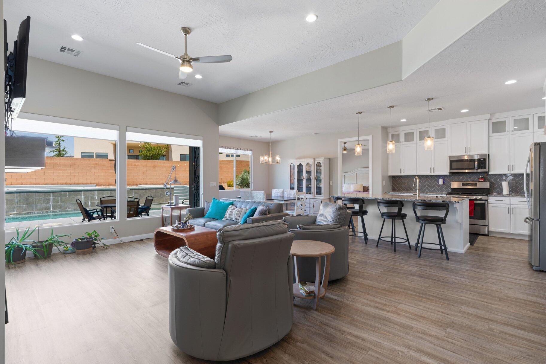 1544 W Firepit Knoll DR