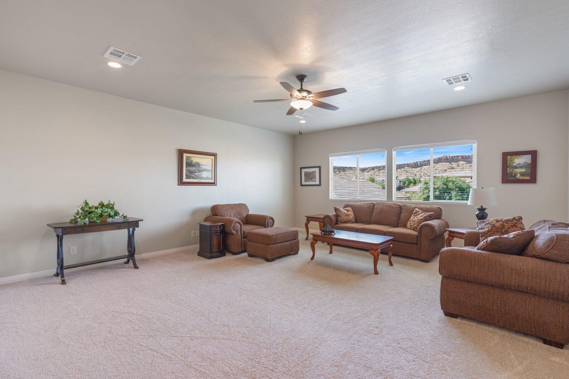 3270 S Lauralwood CIR