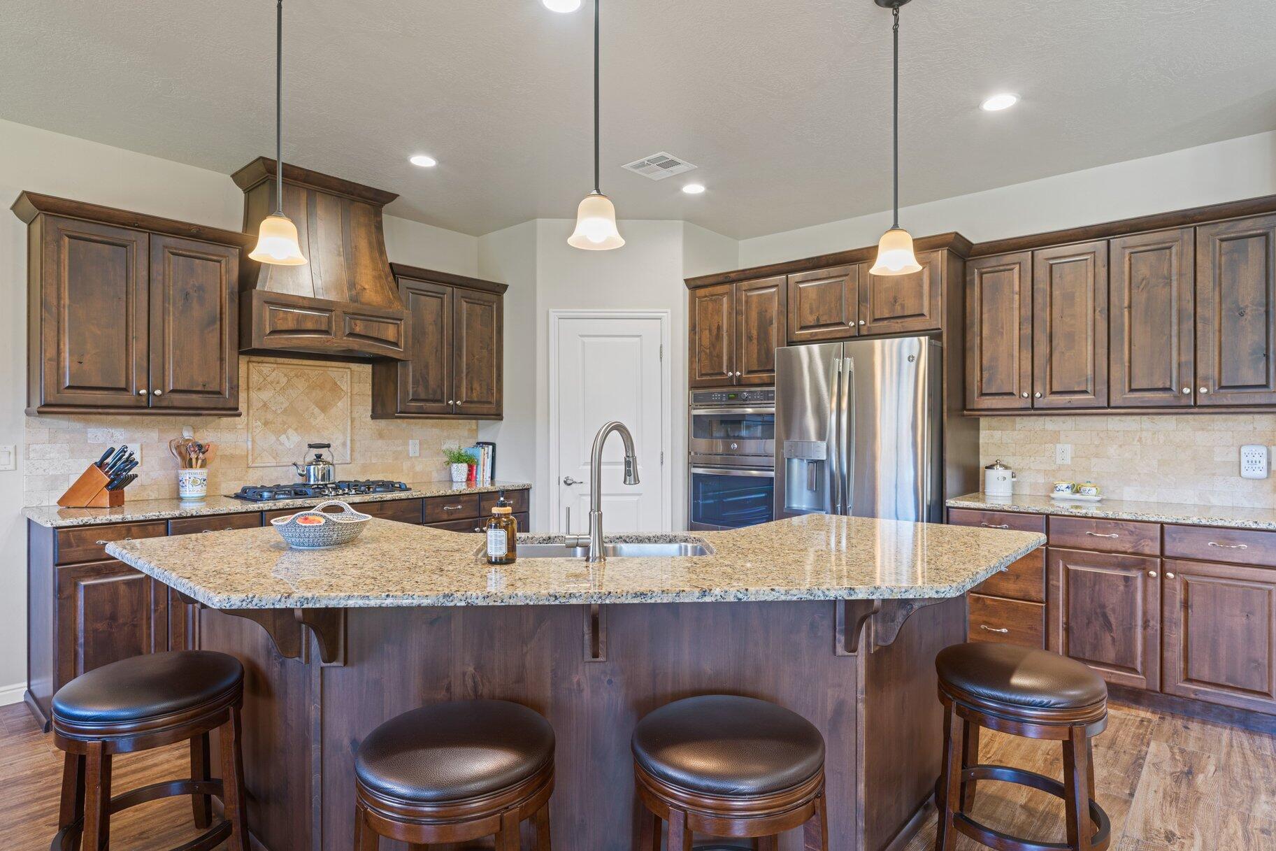 3270 S Lauralwood CIR
