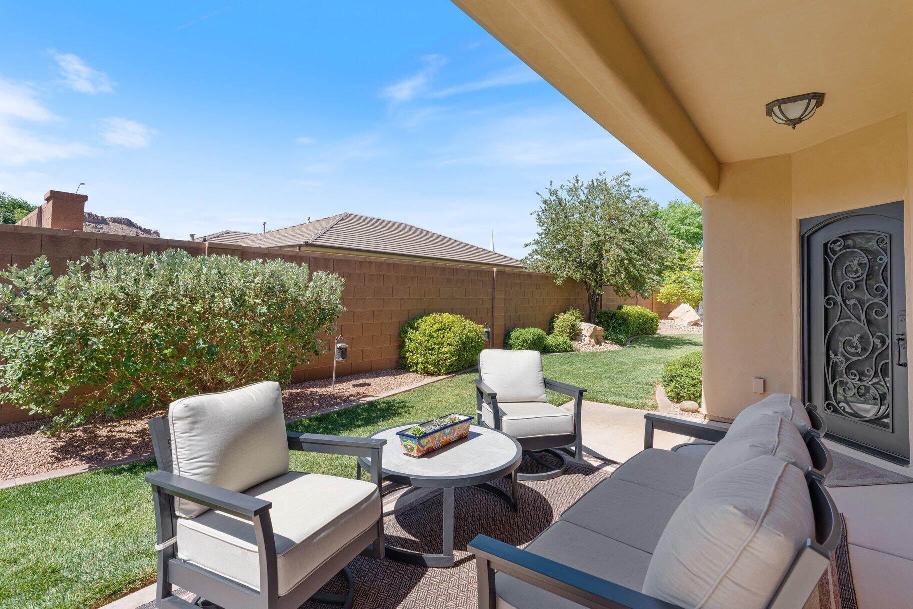 3270 S Lauralwood CIR