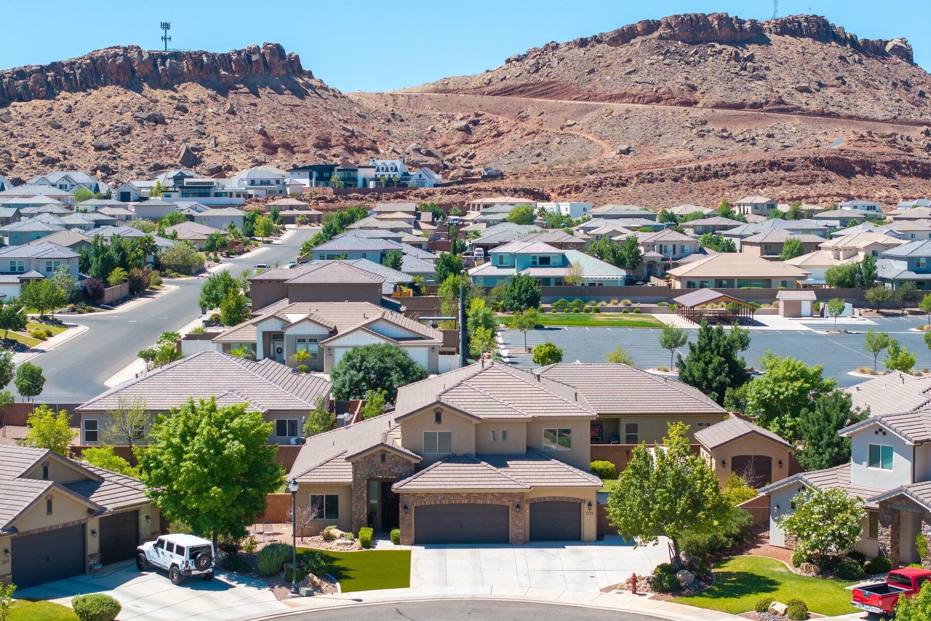 3270 S Lauralwood CIR