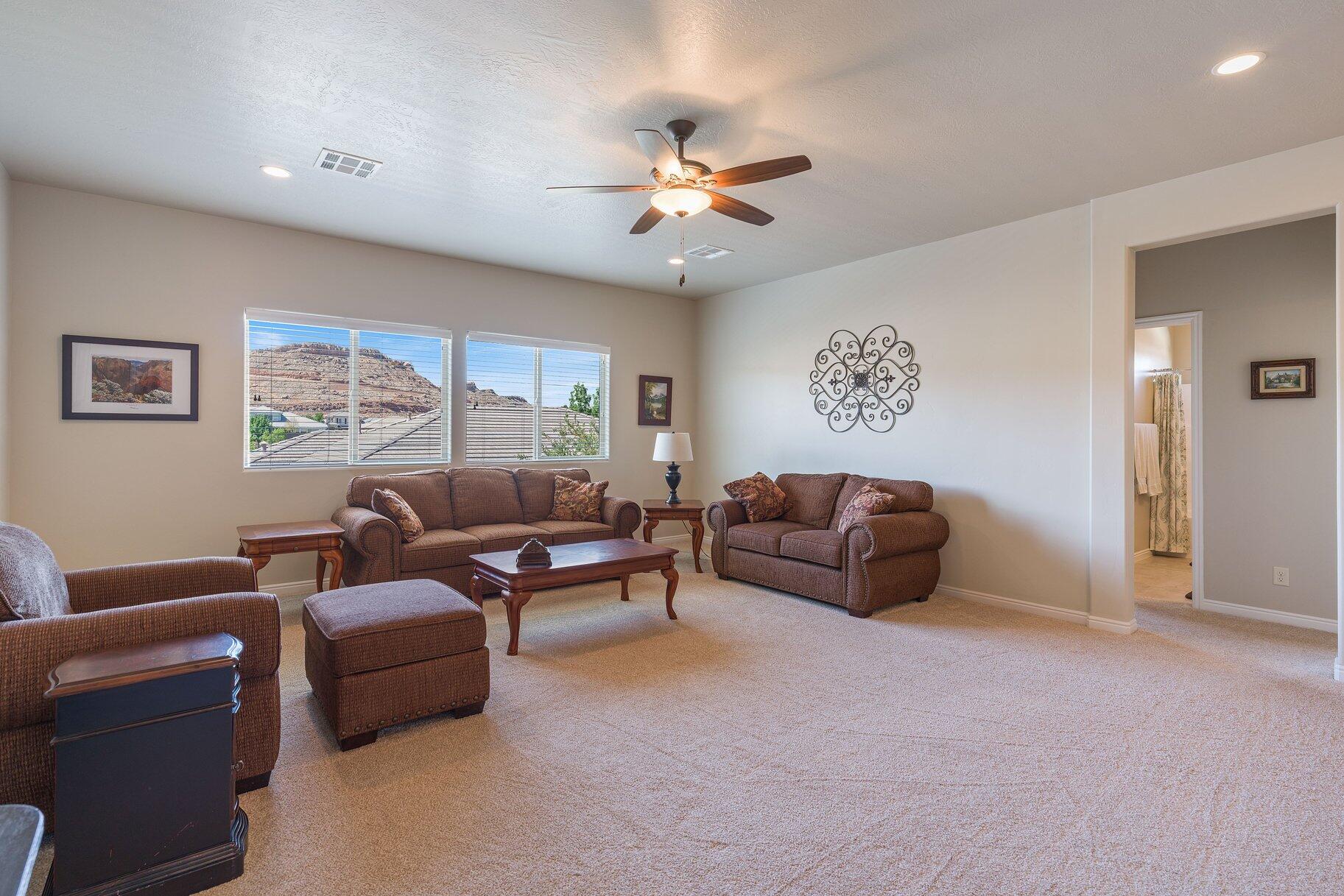 3270 S Lauralwood CIR