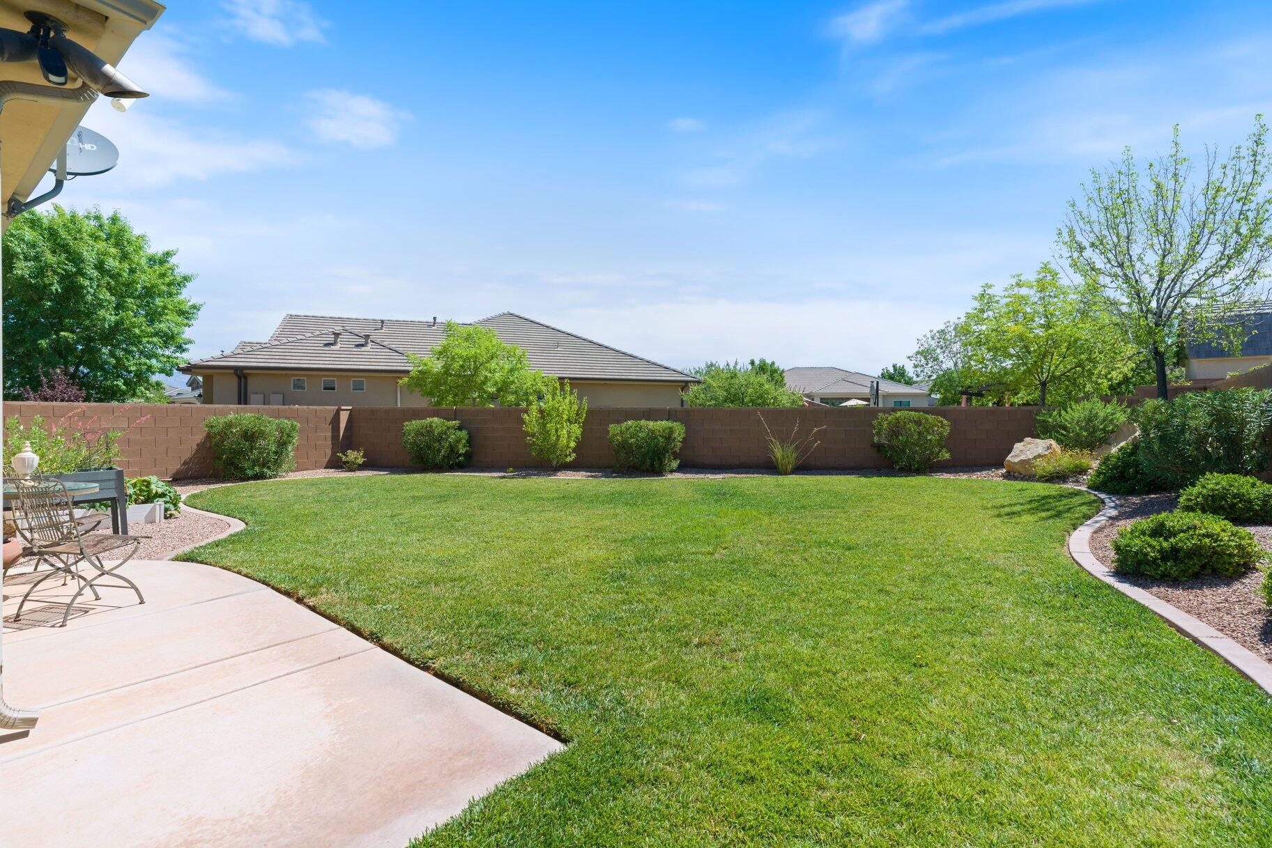 3270 S Lauralwood CIR