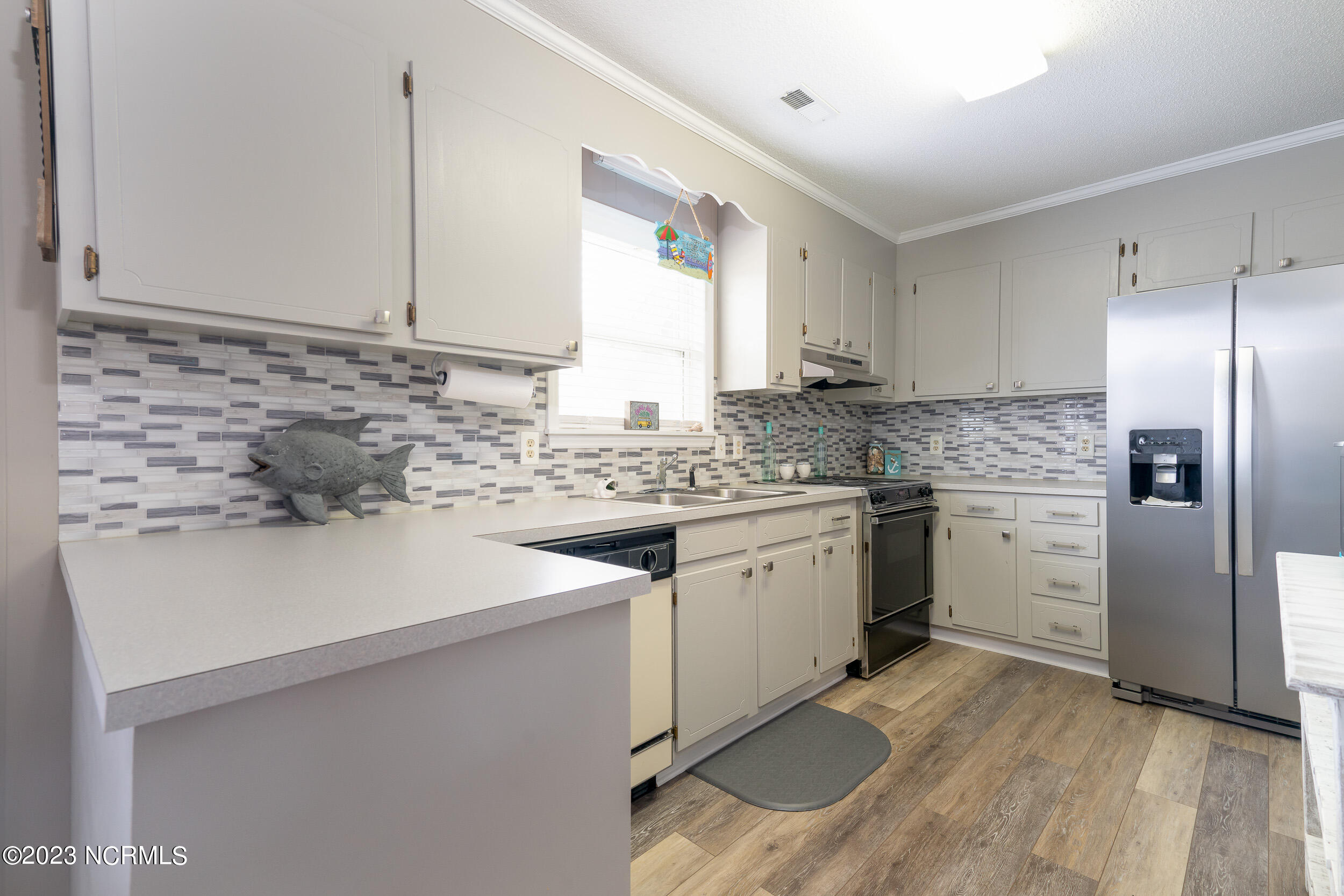 6905 E Oak Island Drive