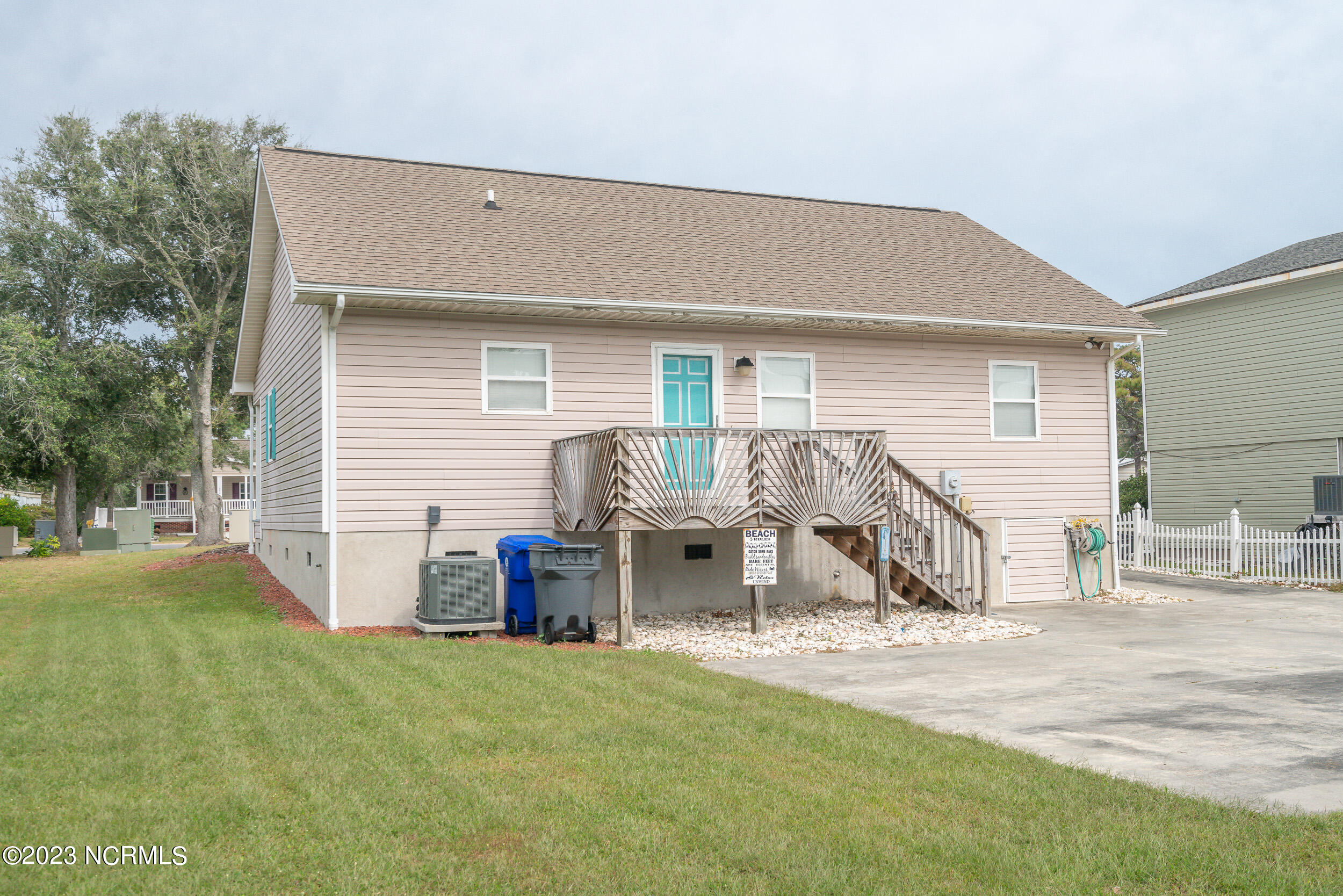 6905 E Oak Island Drive