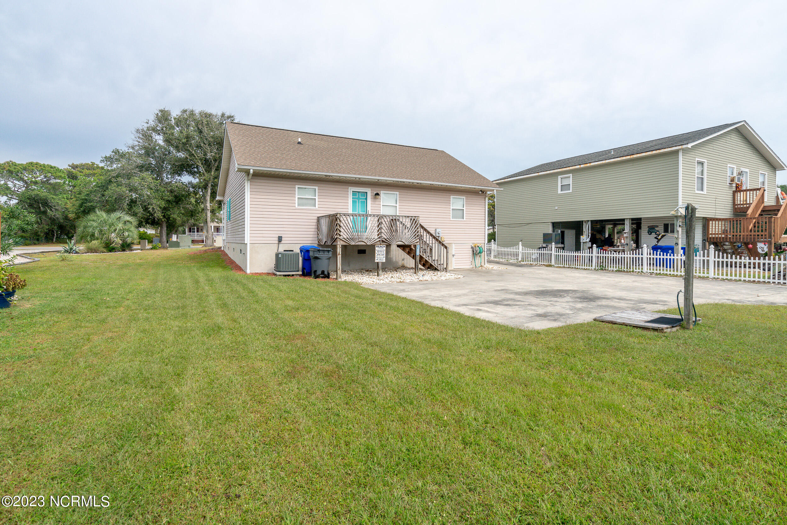 6905 E Oak Island Drive