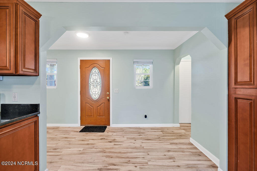 605 & 601 George Ii Hwy Highway