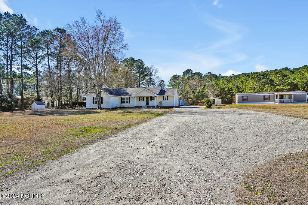 605 & 601 George Ii Hwy Highway