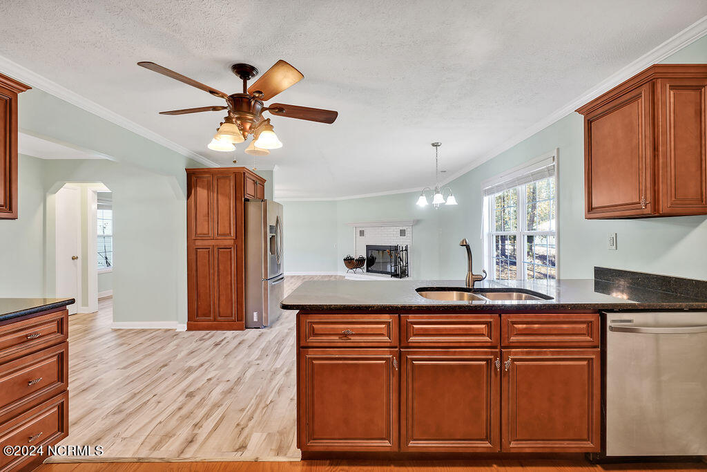 605 & 601 George Ii Hwy Highway