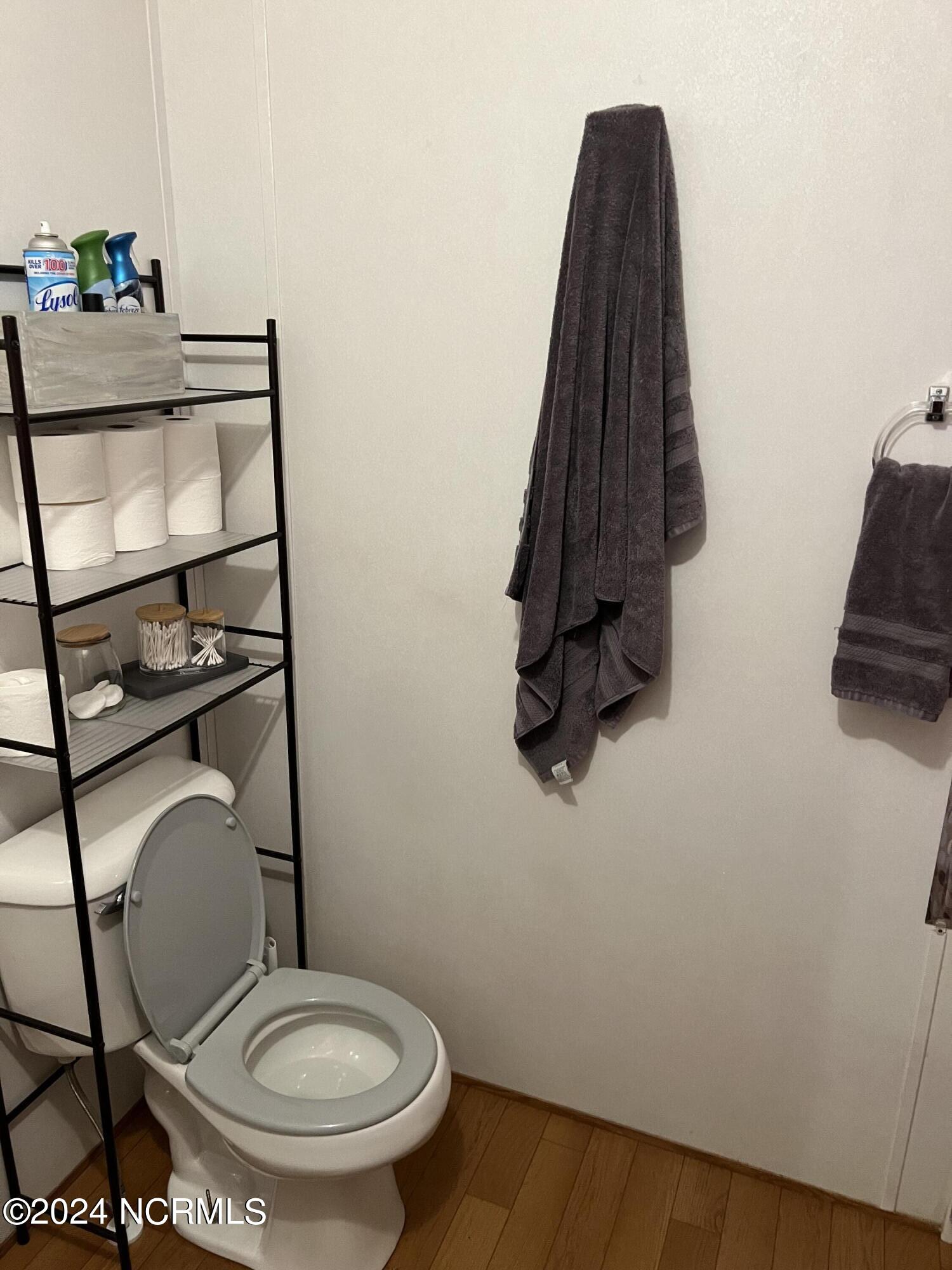 605 & 601 George Ii Hwy Highway