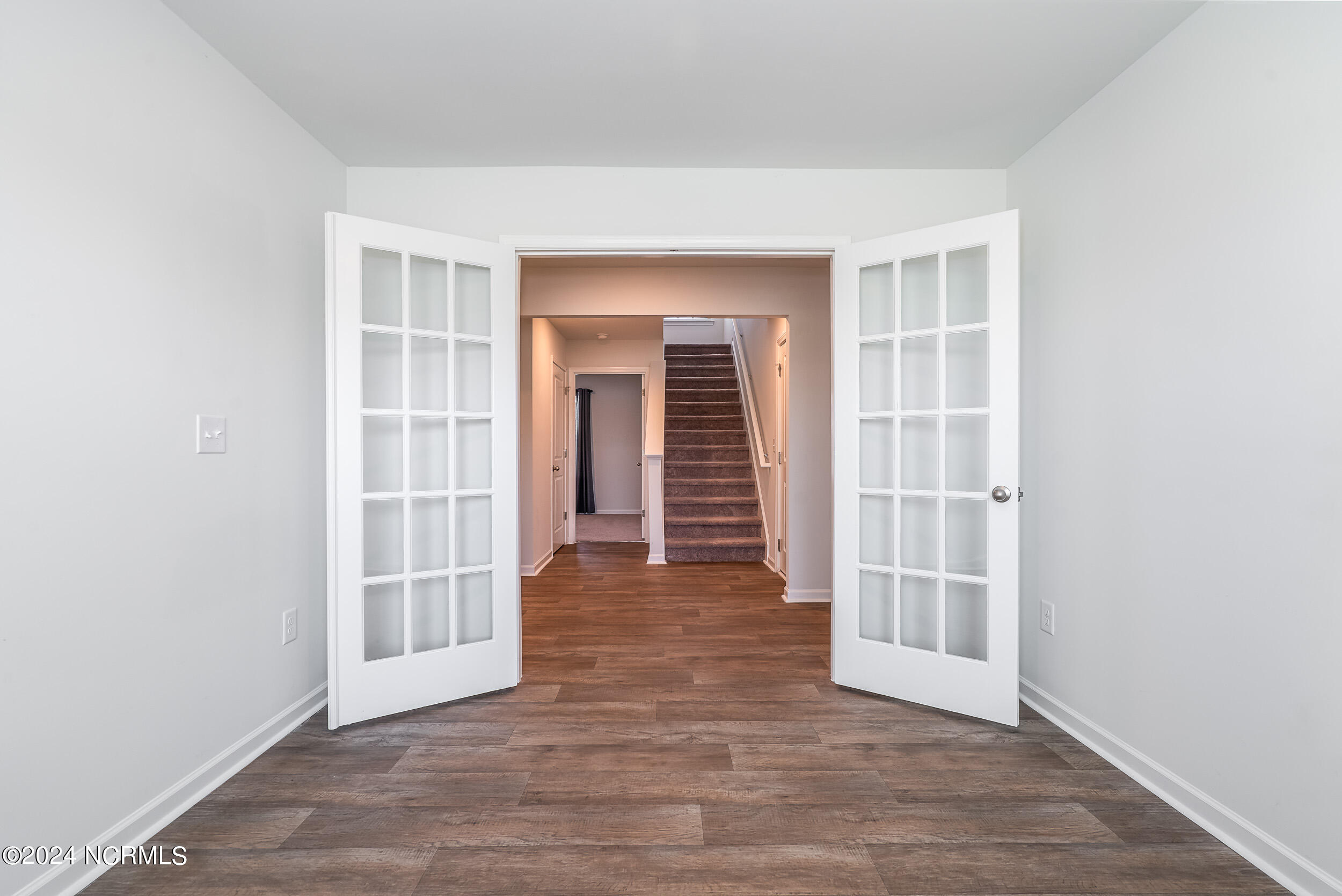 326 Kite Circle NE
