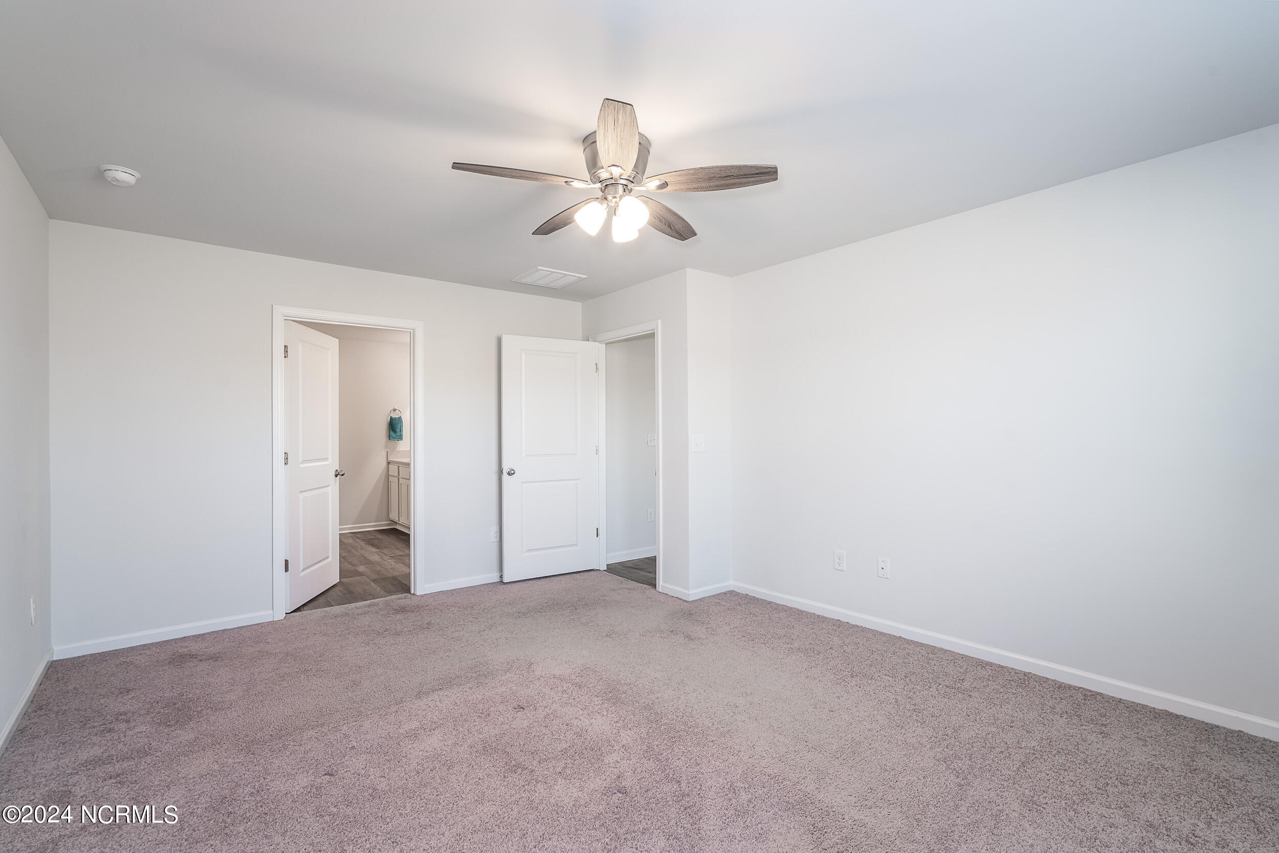 326 Kite Circle NE