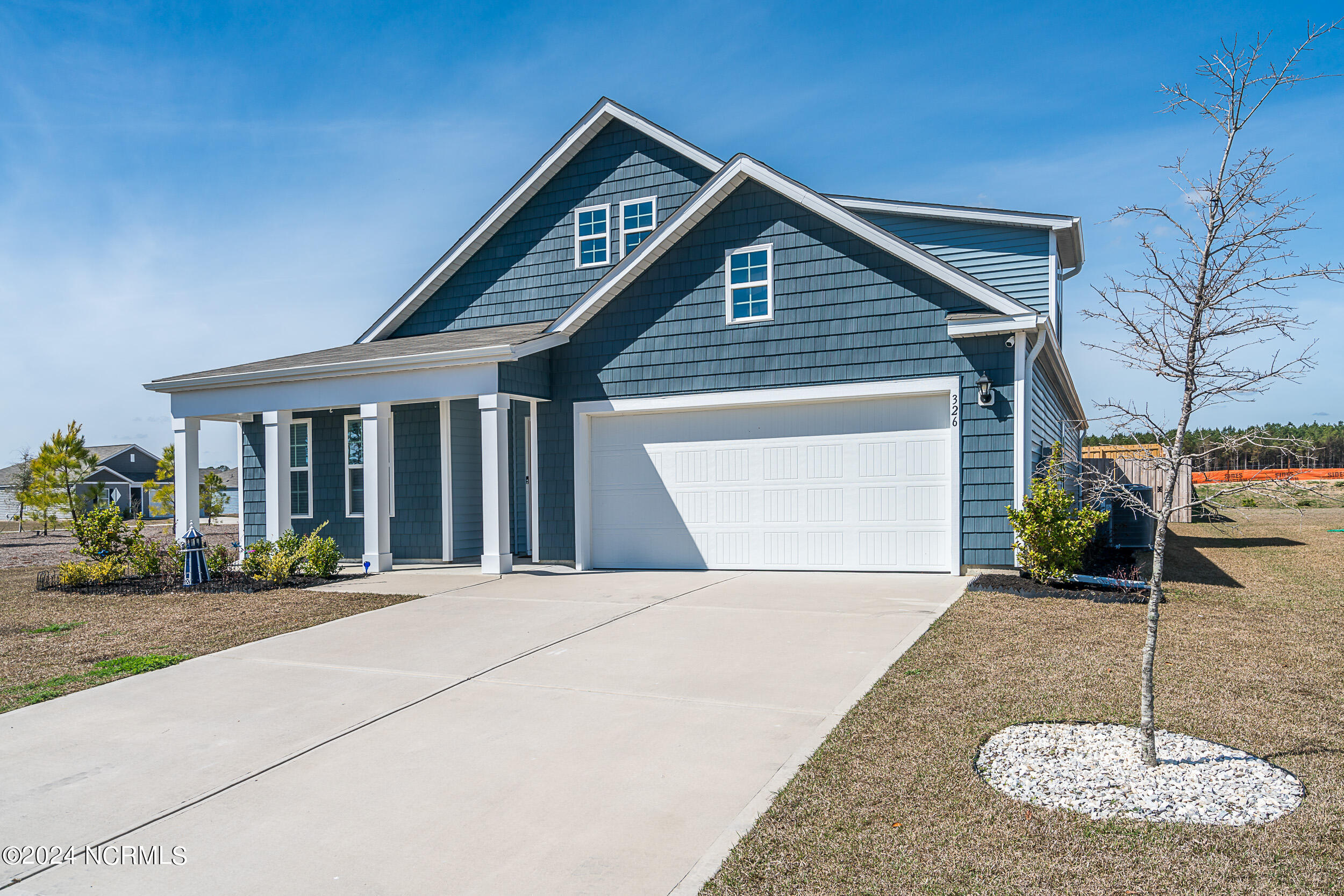 326 Kite Circle NE