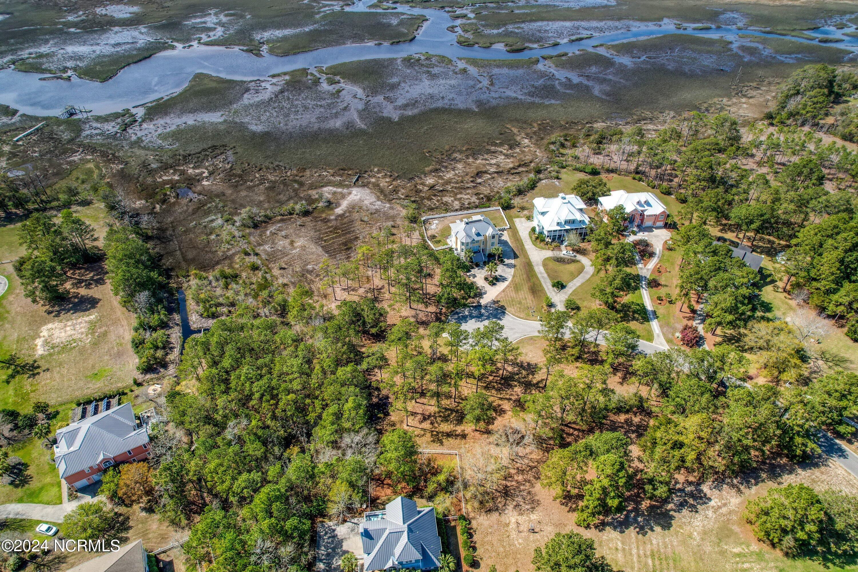 3395 60&61 Turnbuckle Lane SE