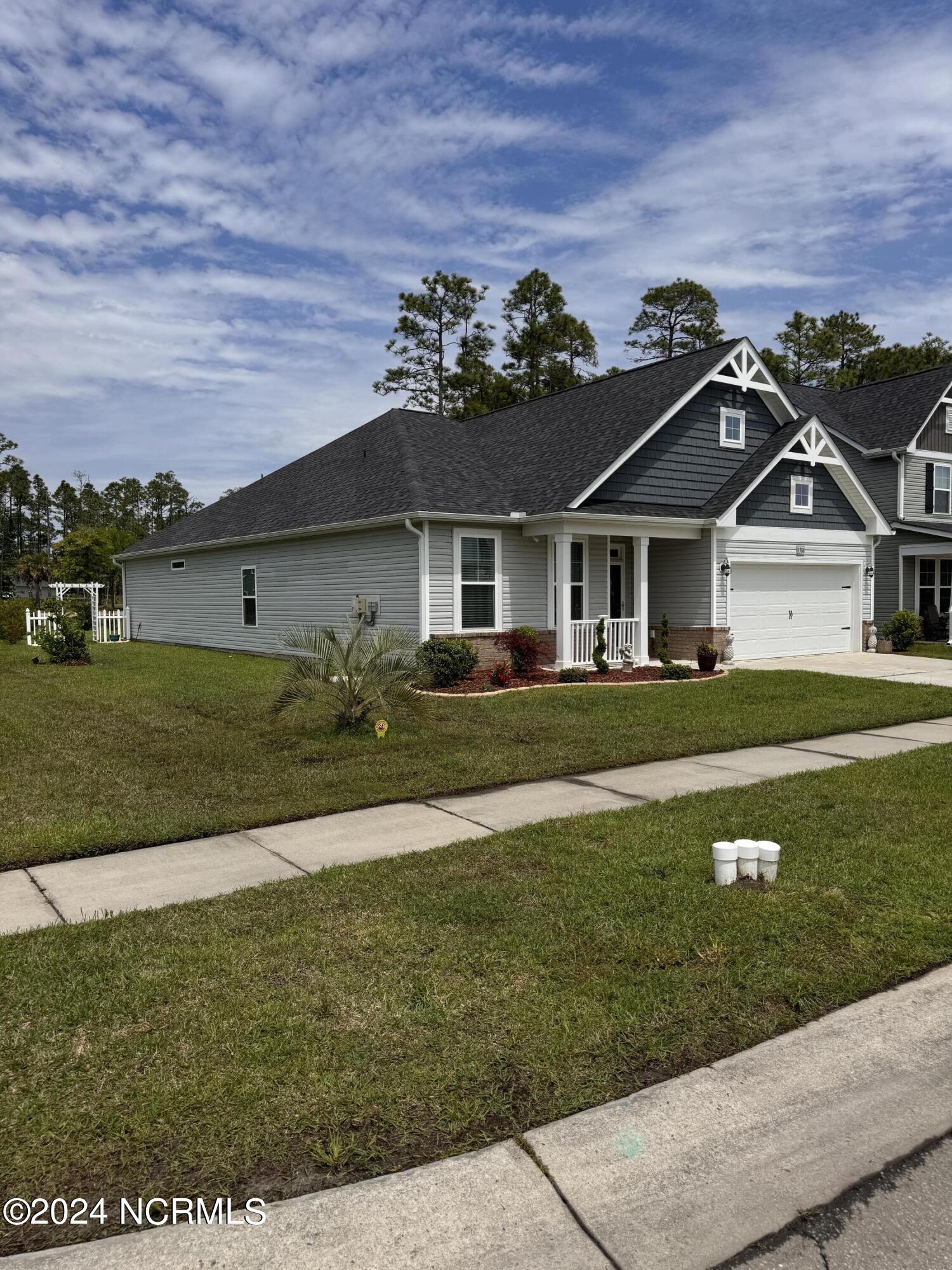 1588 Carmelina Drive SE