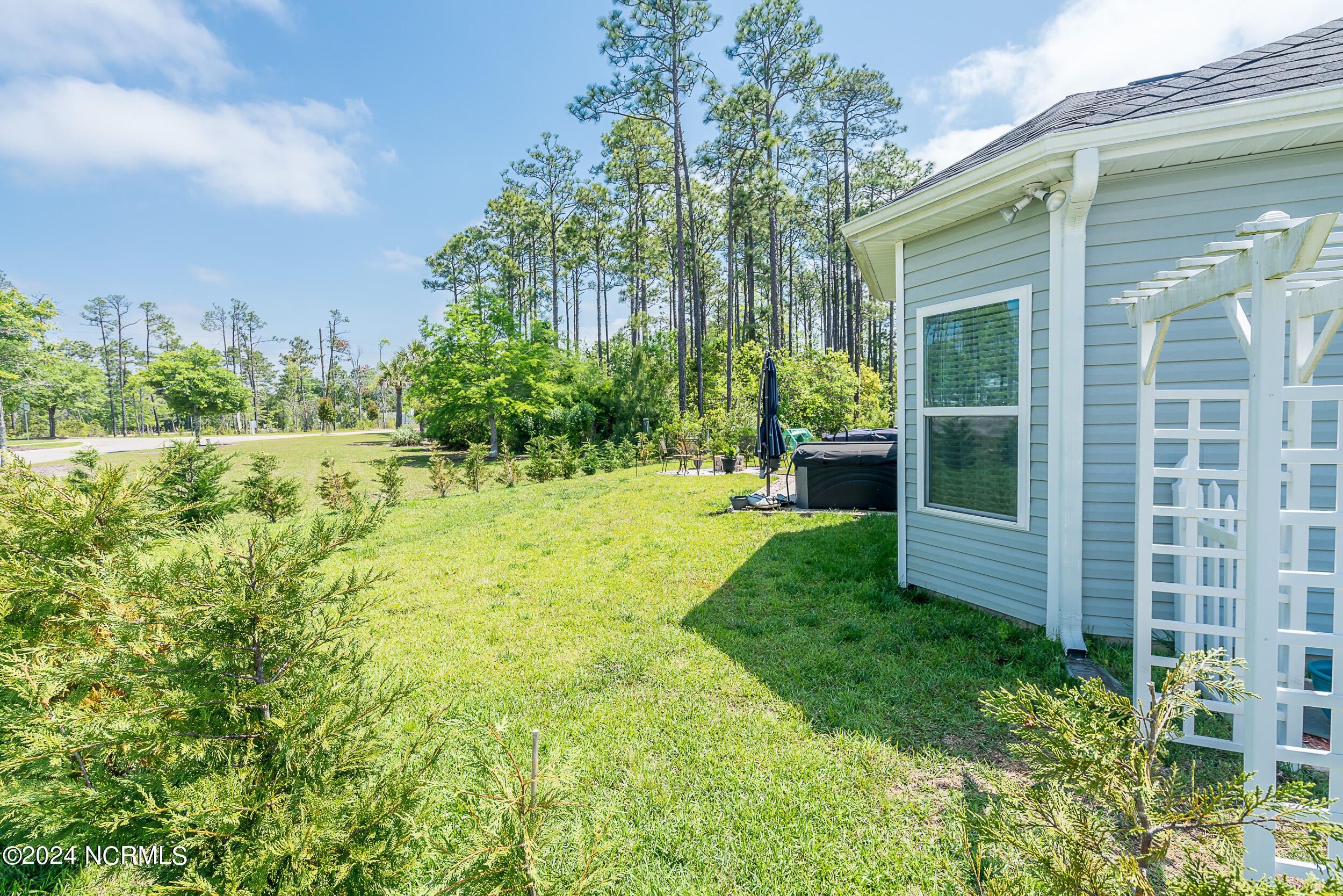 1588 Carmelina Drive SE