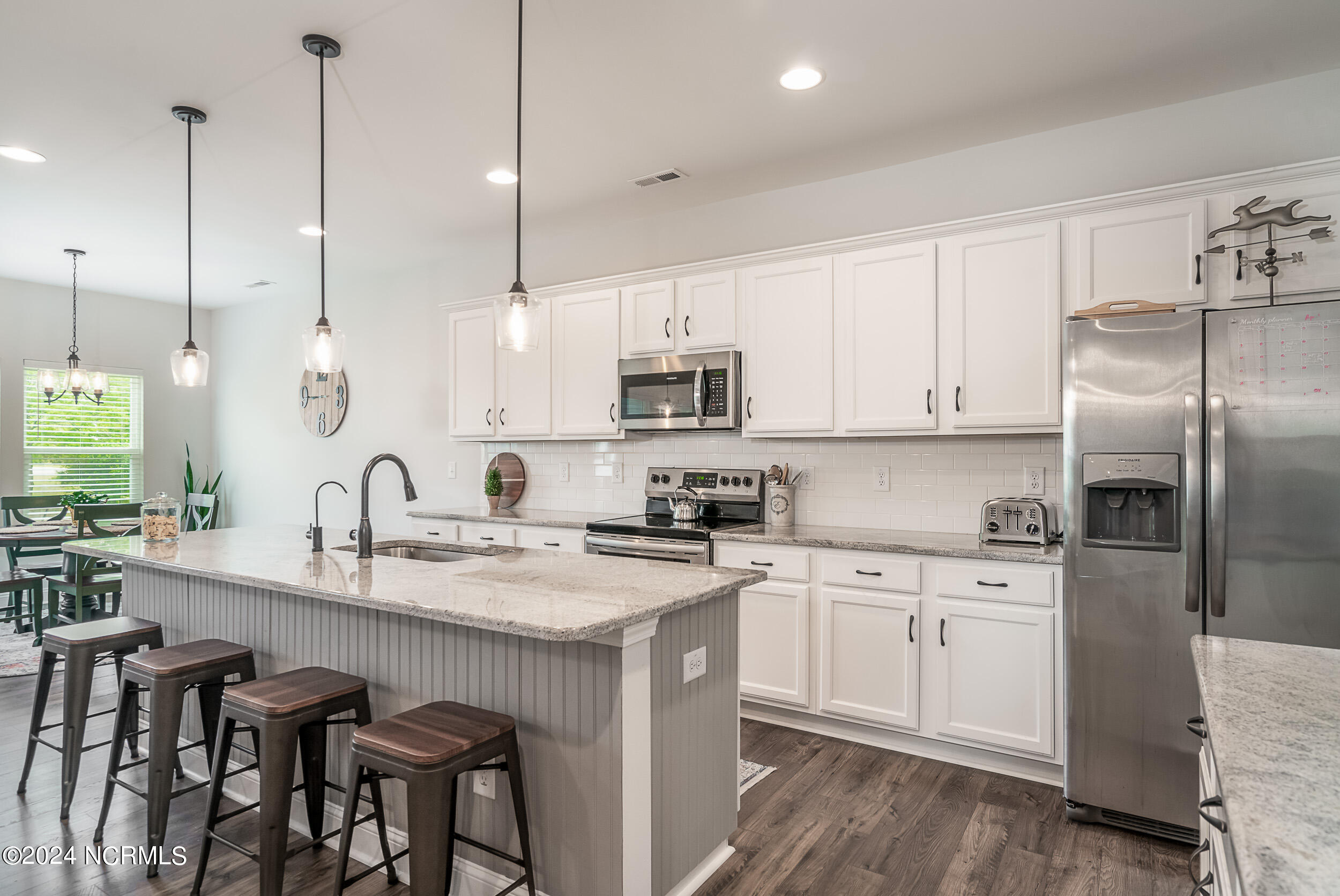 1588 Carmelina Drive SE