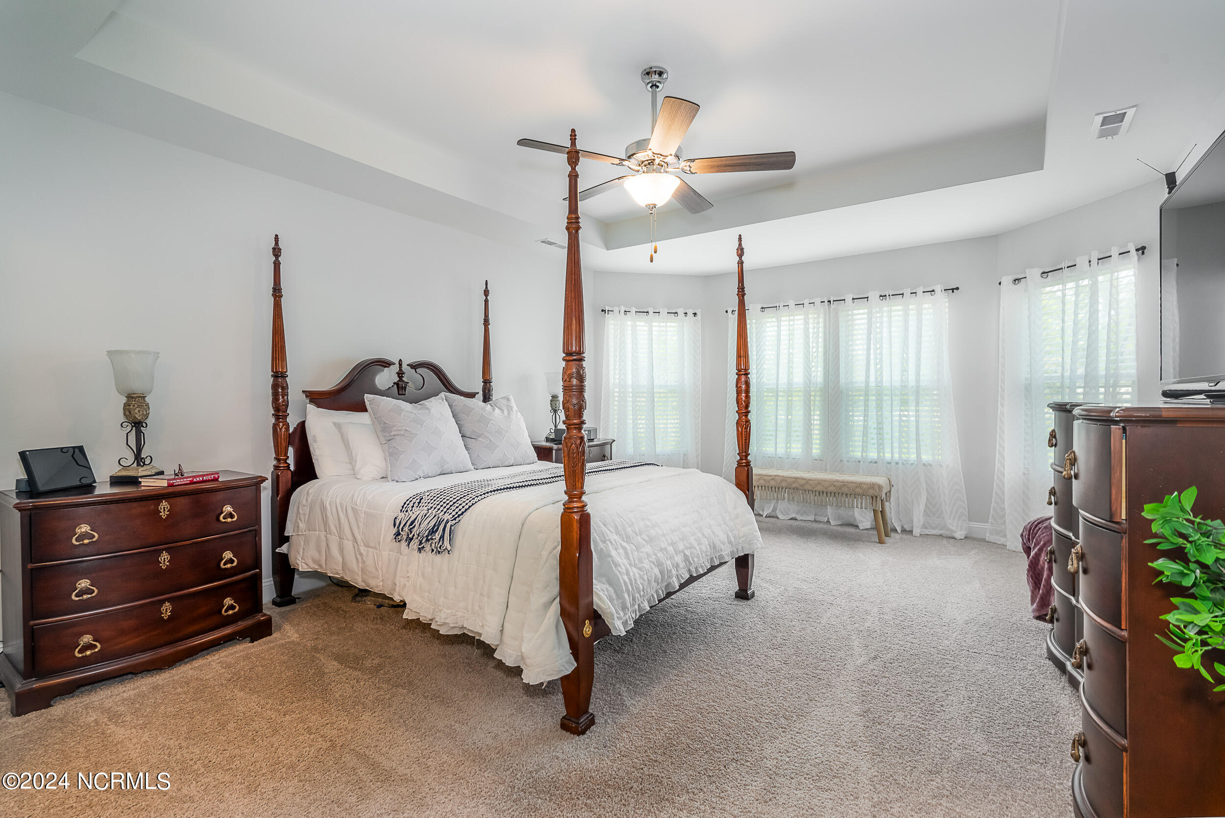 1588 Carmelina Drive SE