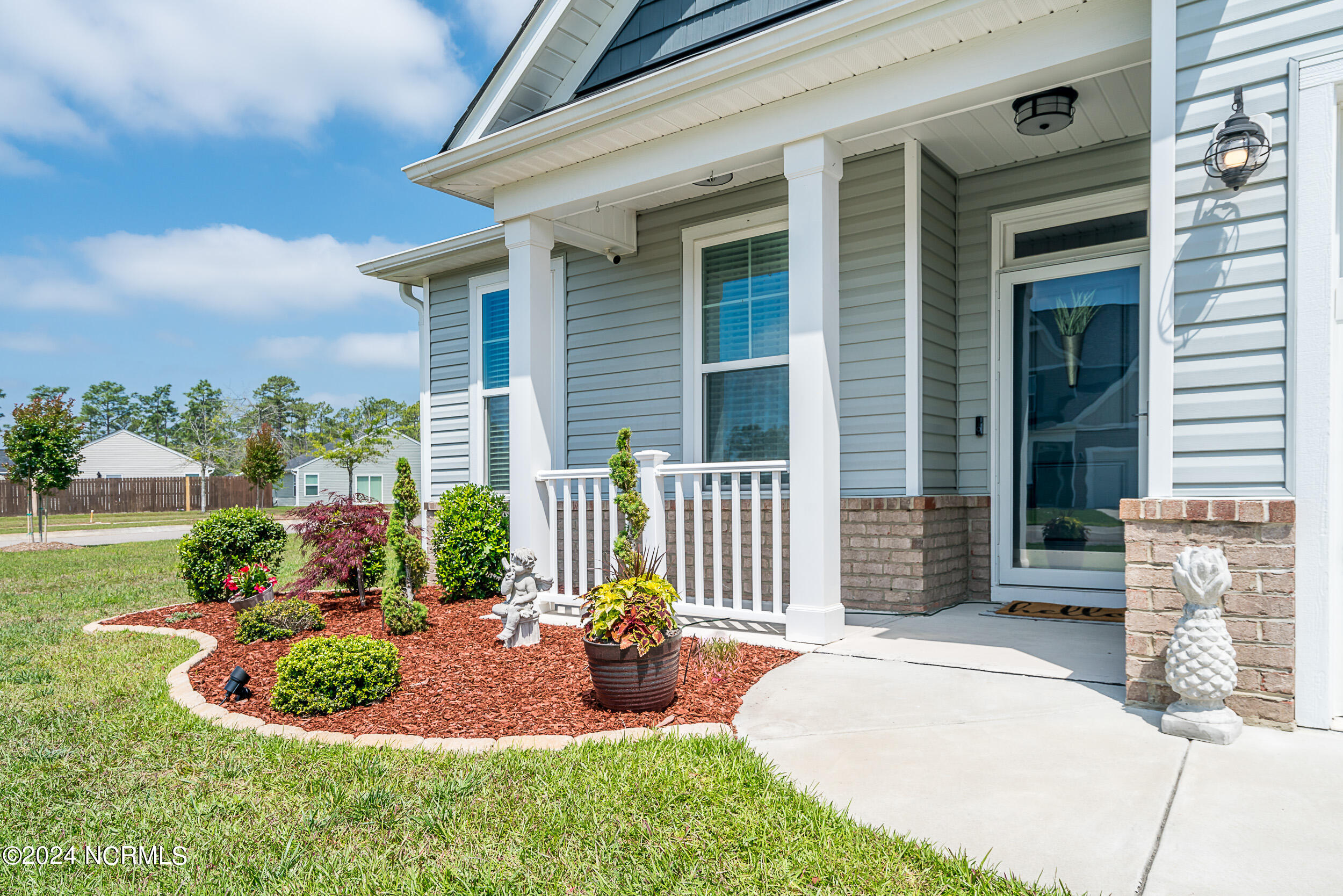 1588 Carmelina Drive SE