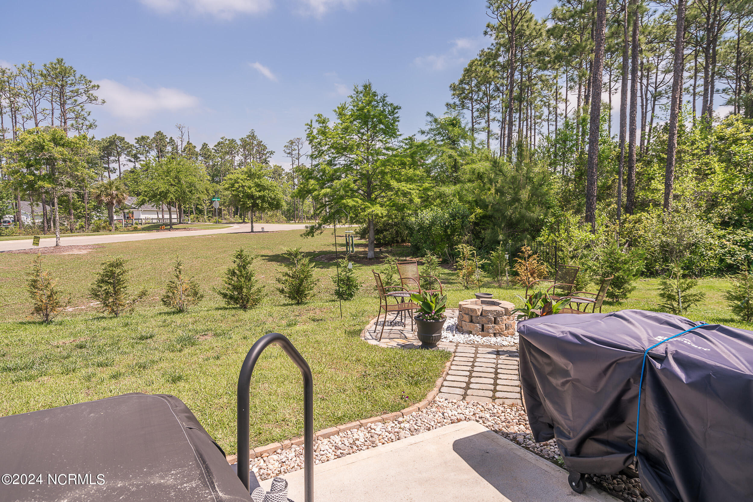 1588 Carmelina Drive SE