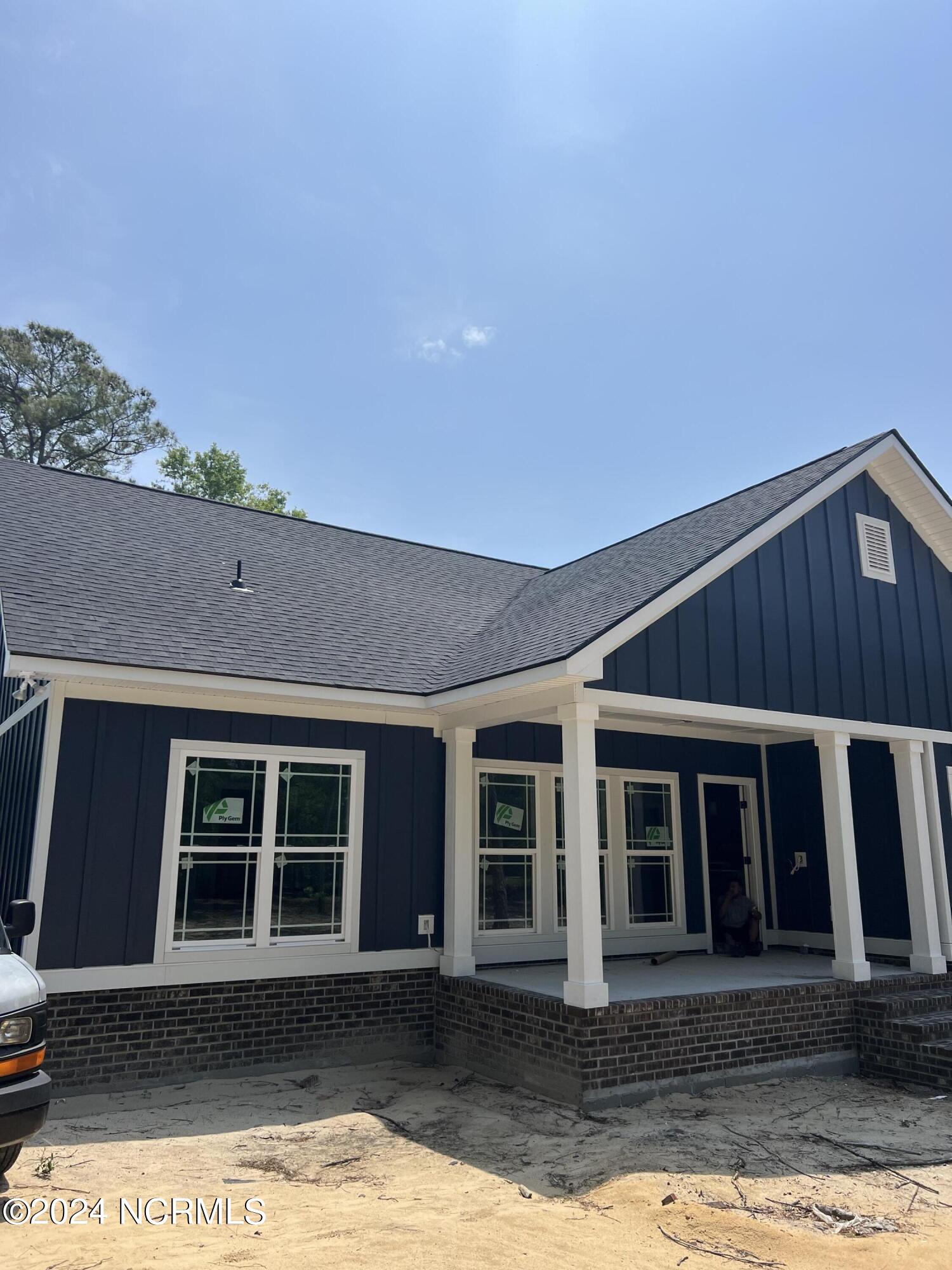 2077 Oyster Harbour Parkway SW