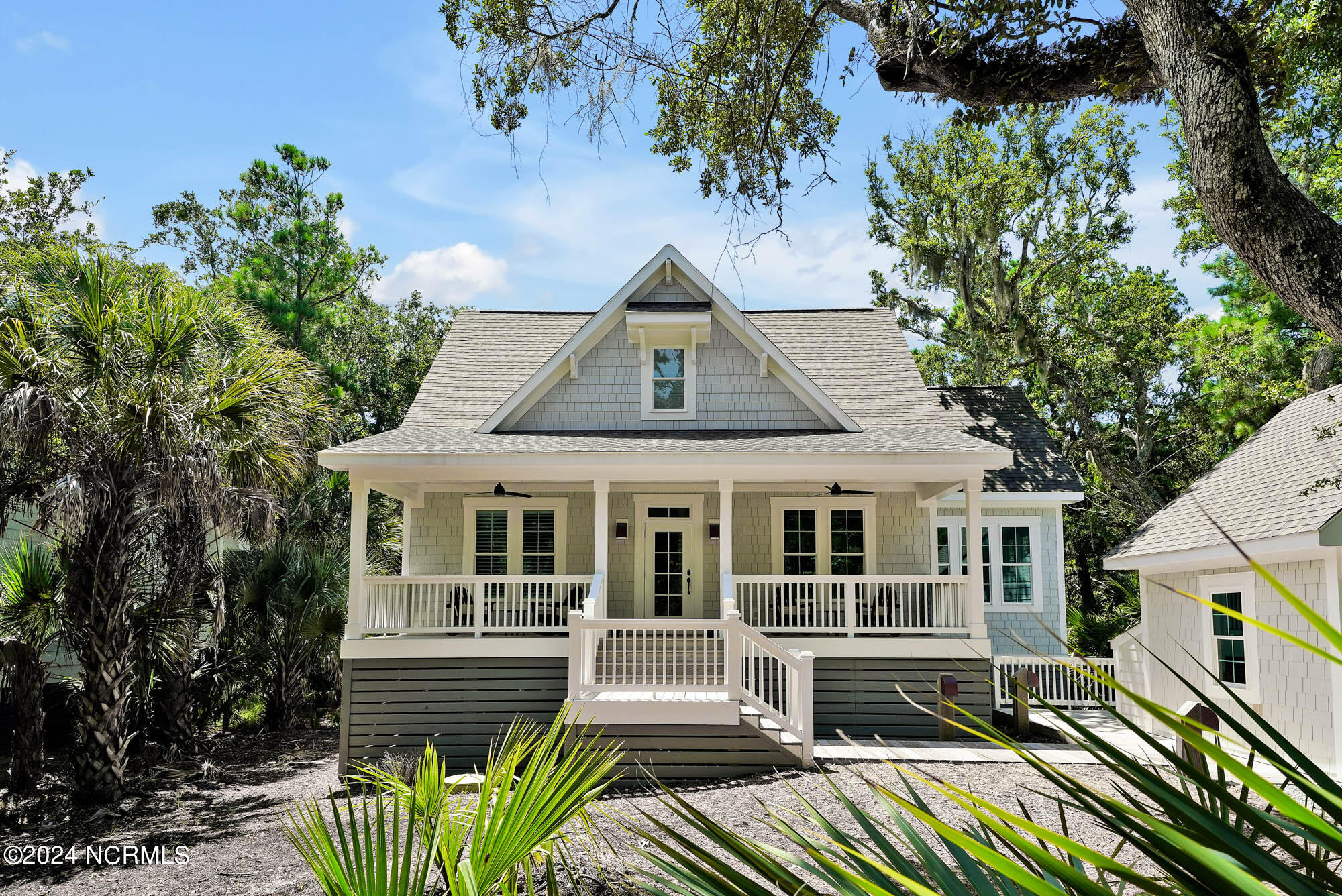 14-A Fort Holmes Trail