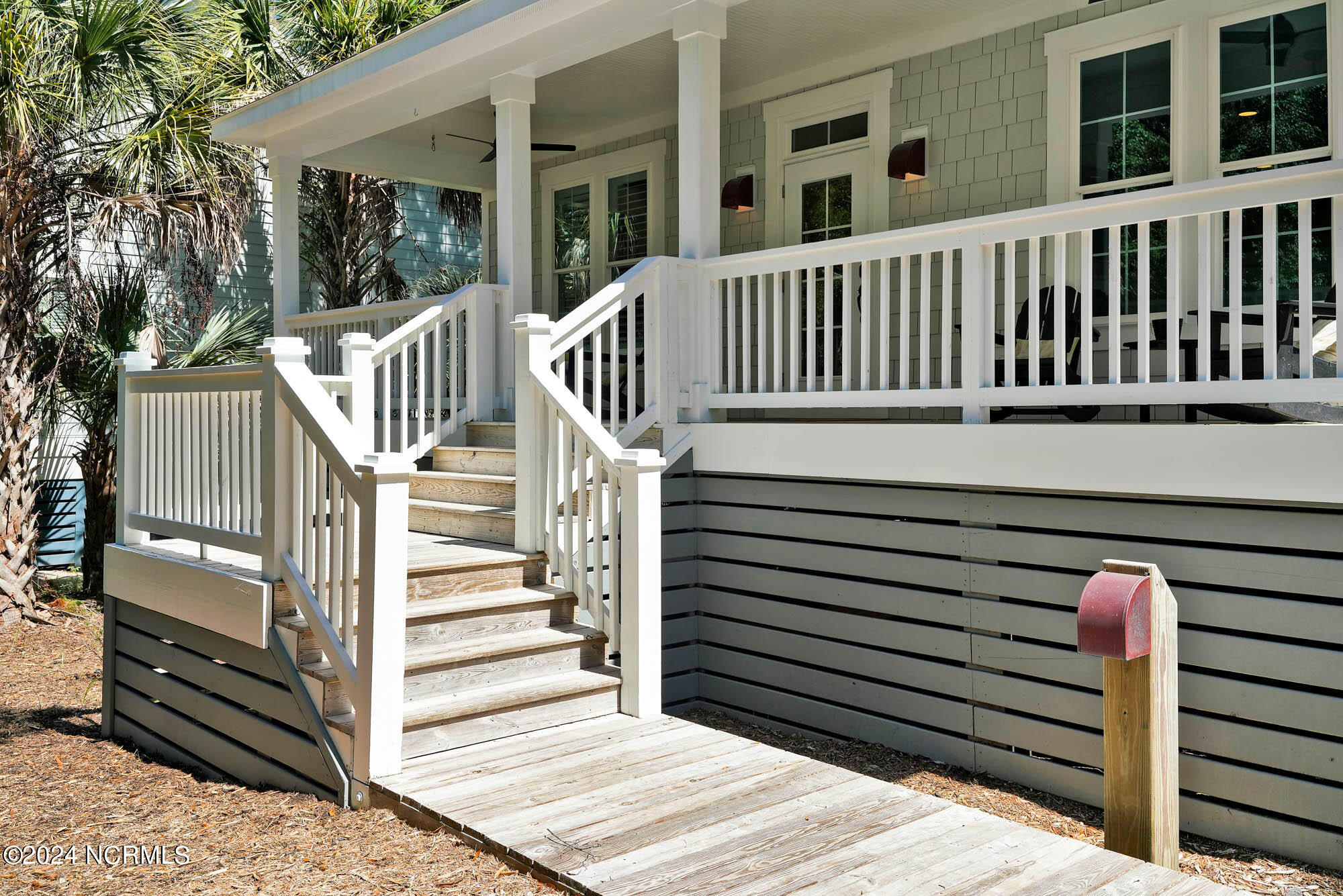 14-A Fort Holmes Trail