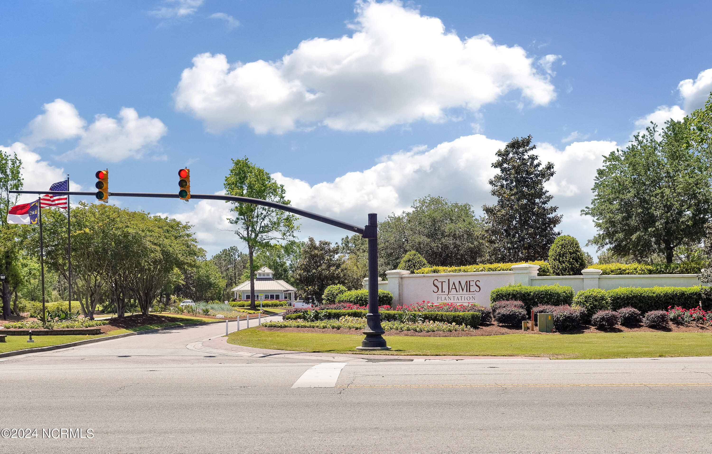 3739 Players Club Dr