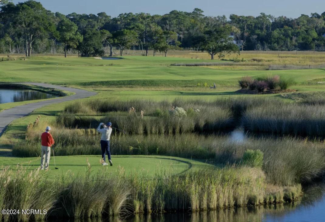 3739 Players Club Dr