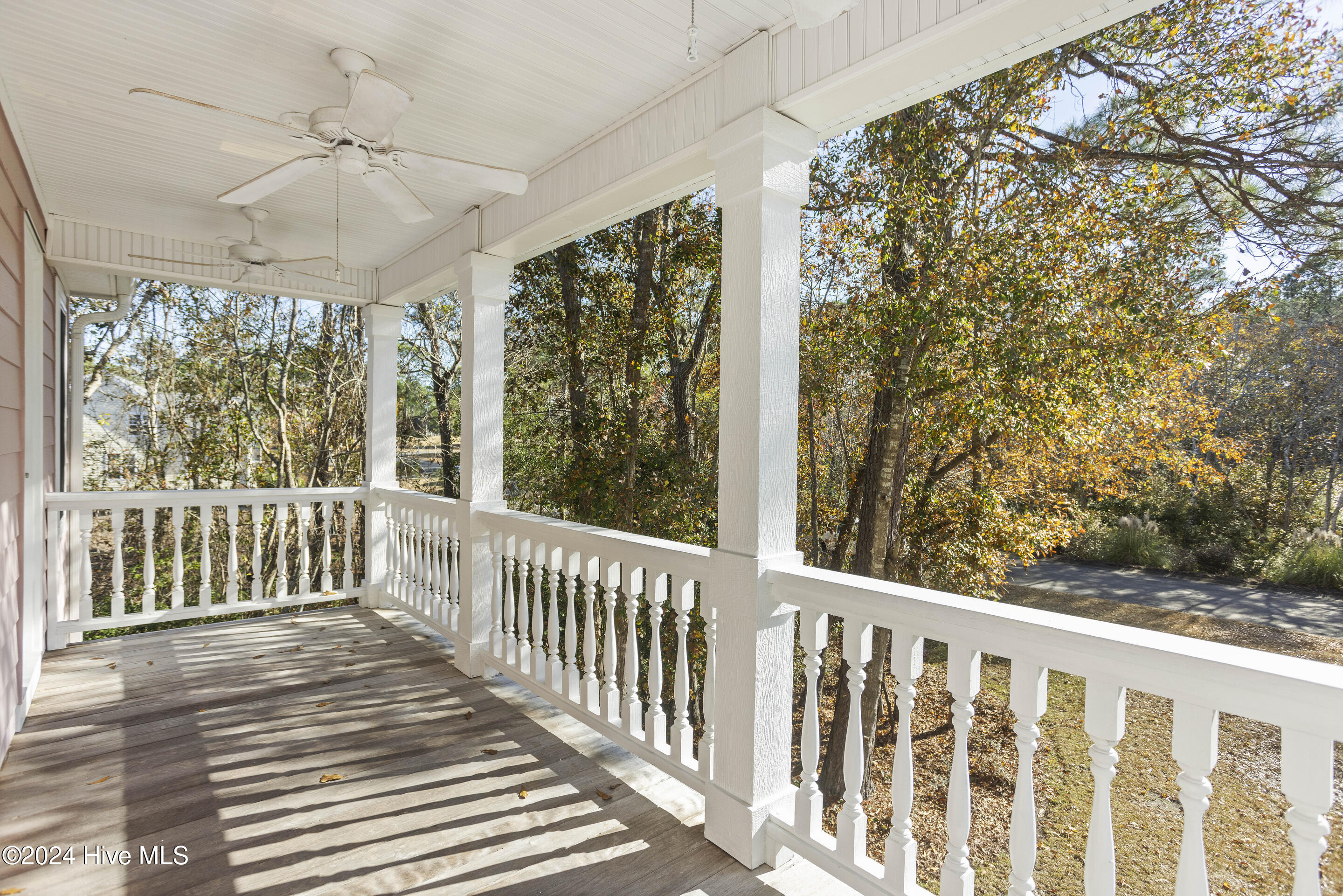 577 Riverwood Drive SE