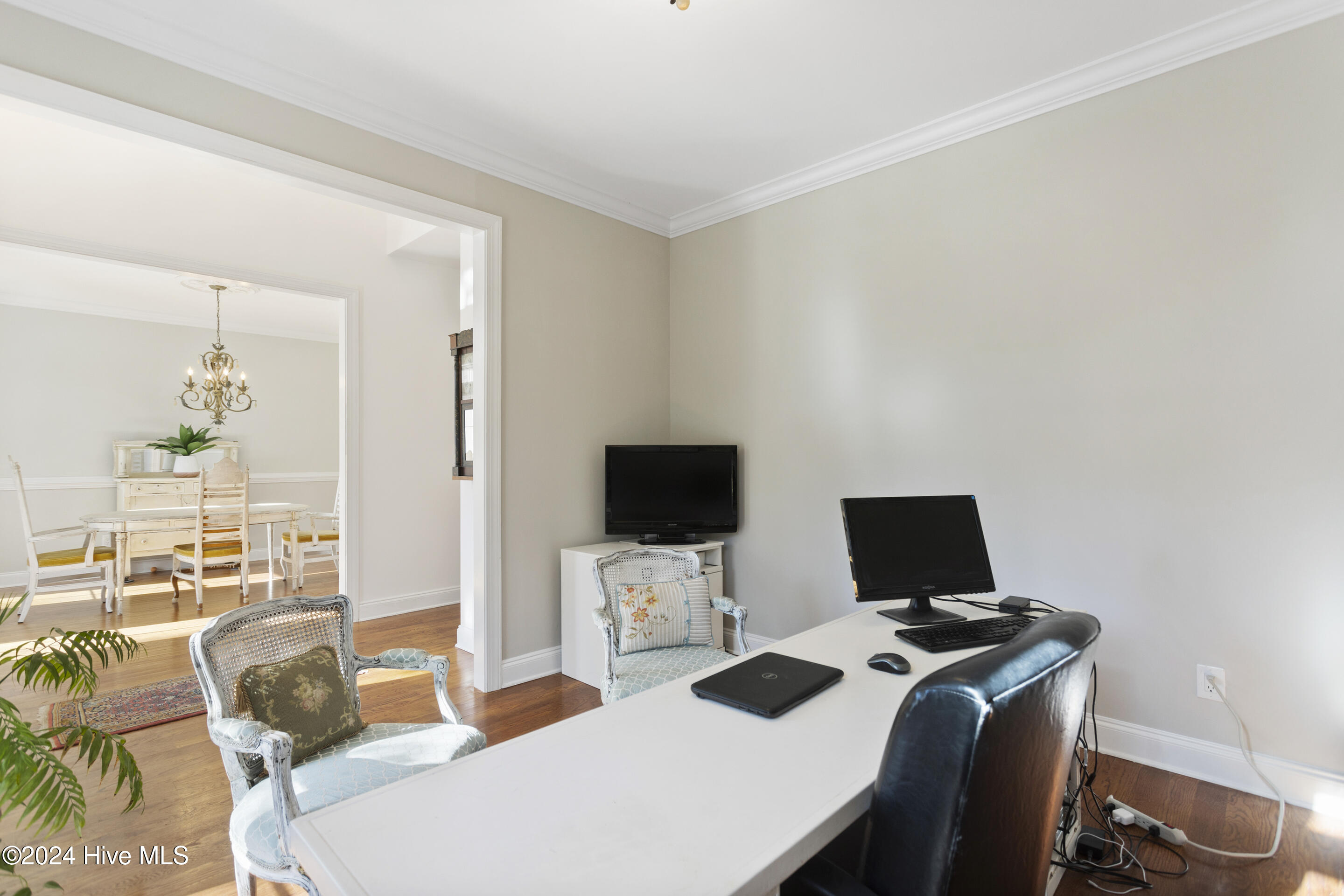 577 Riverwood Drive SE