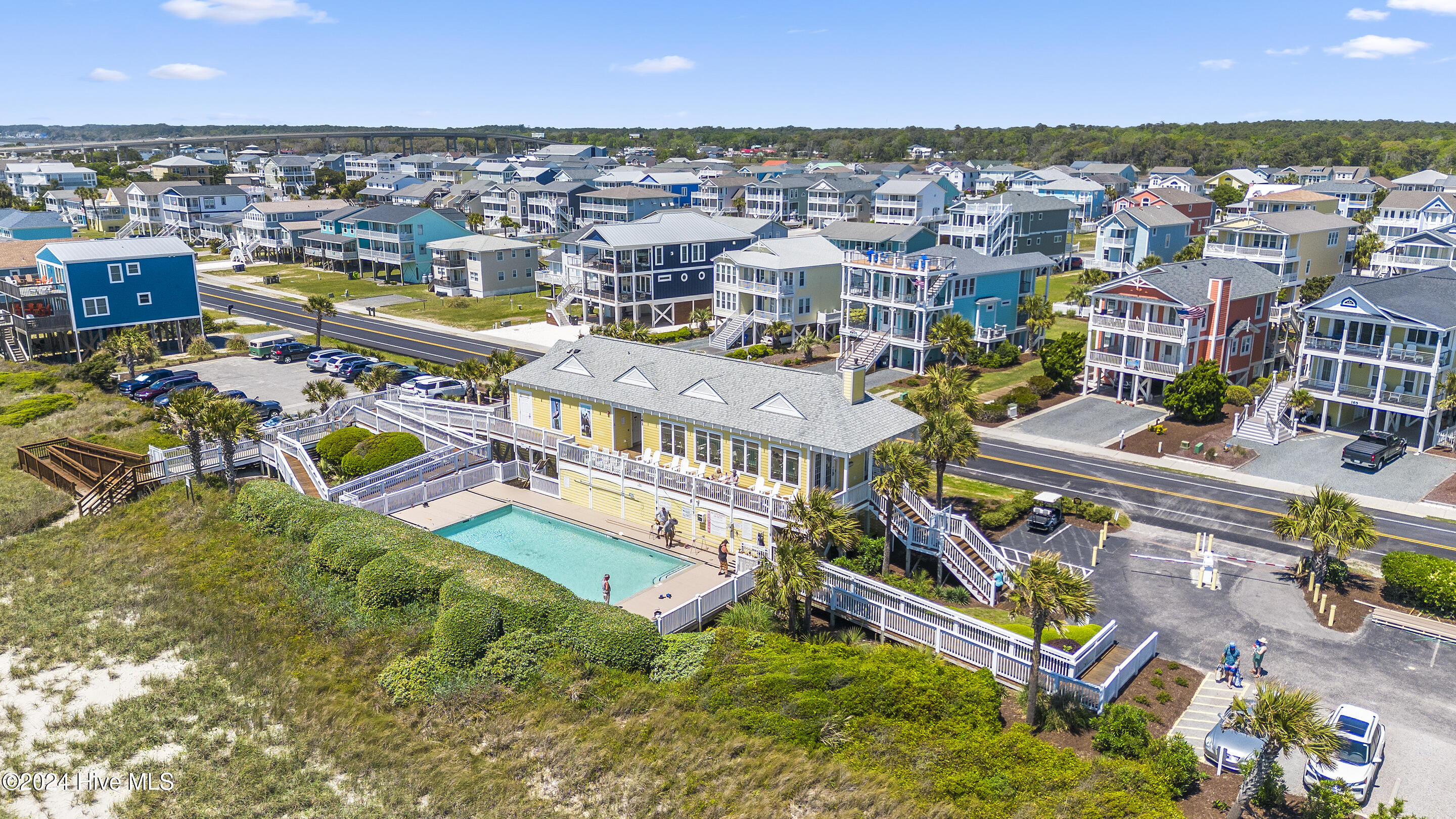 577 Riverwood Drive SE