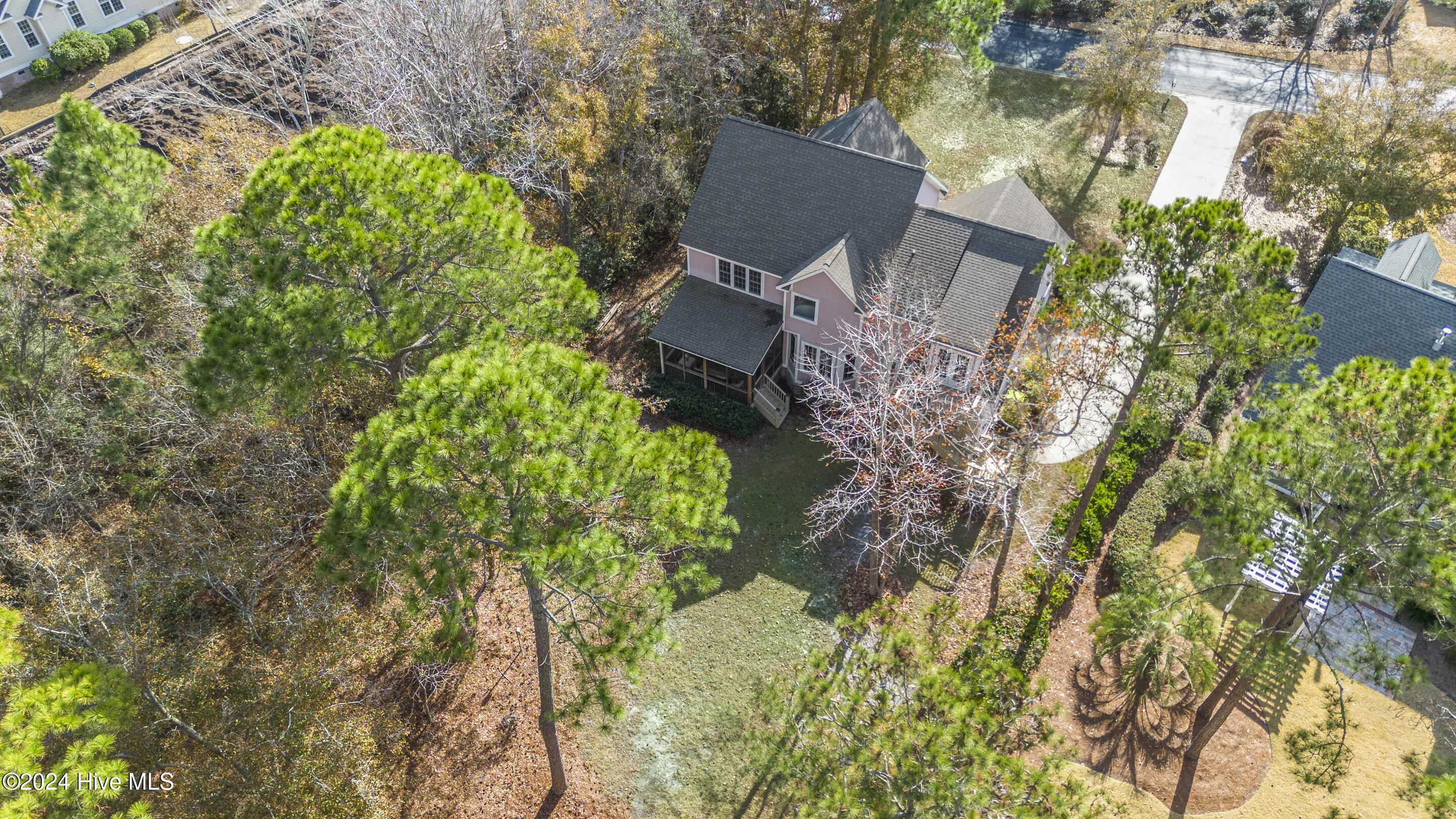 577 Riverwood Drive SE