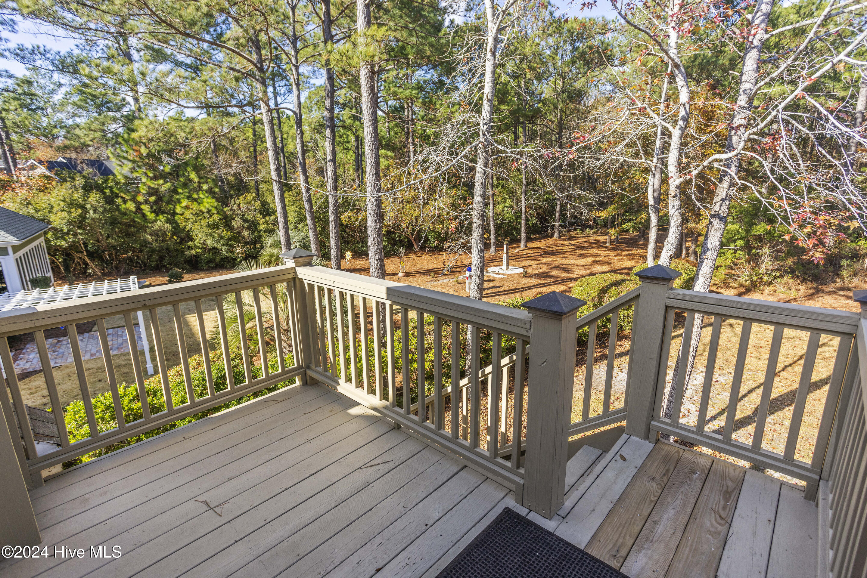 577 Riverwood Drive SE