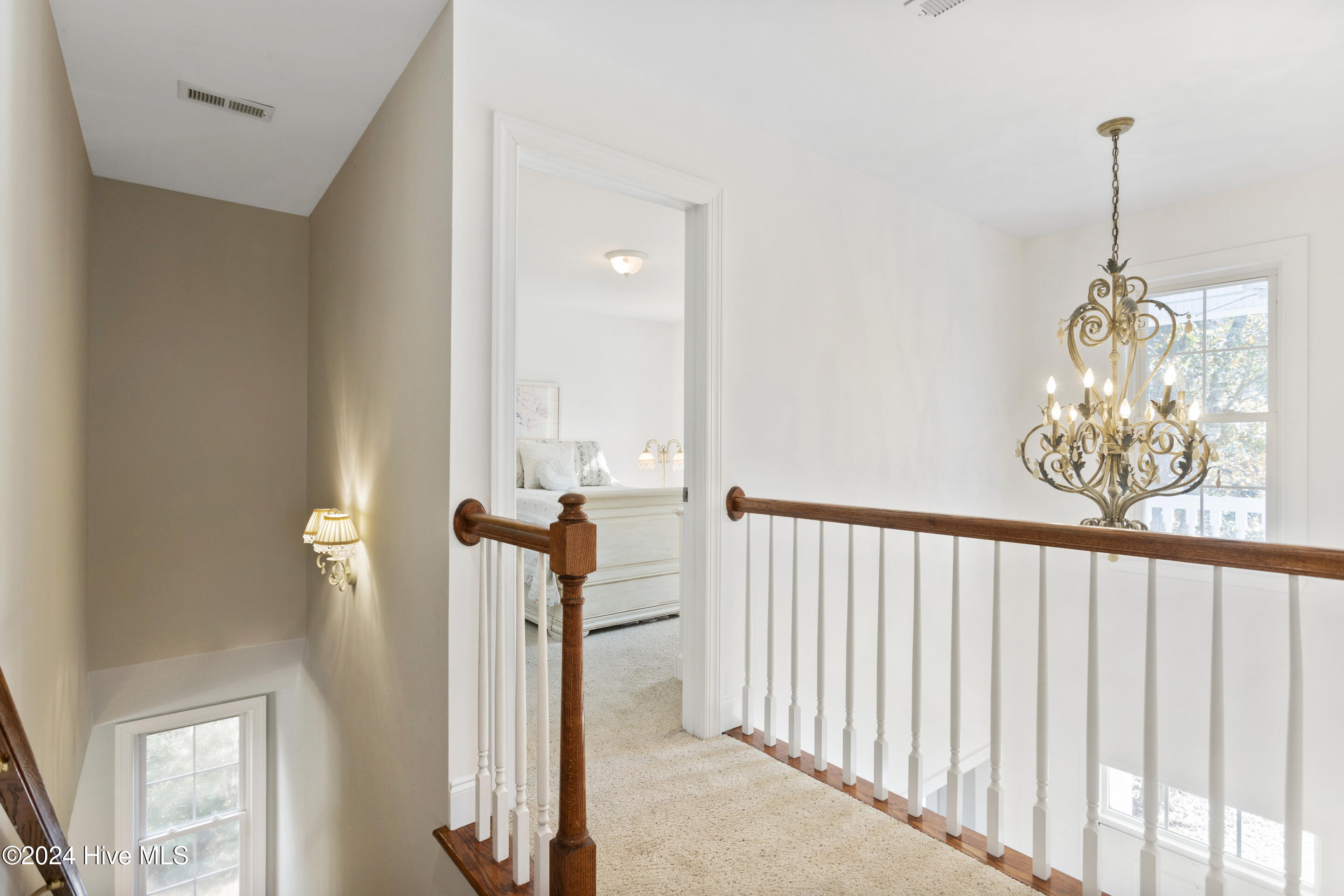 577 Riverwood Drive SE