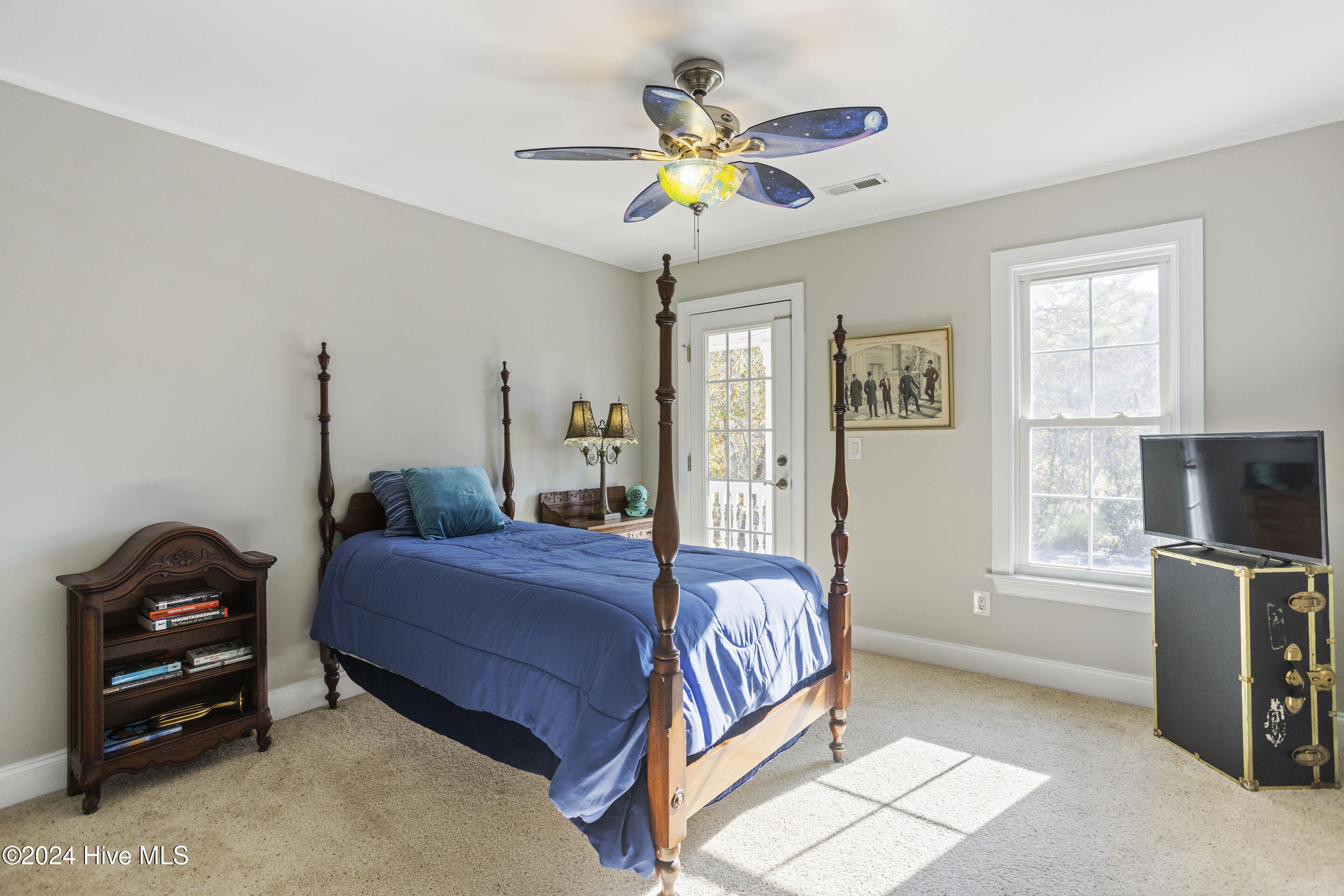 577 Riverwood Drive SE