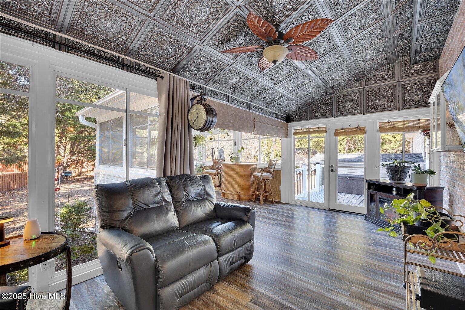 6506 Walden Pond Lane