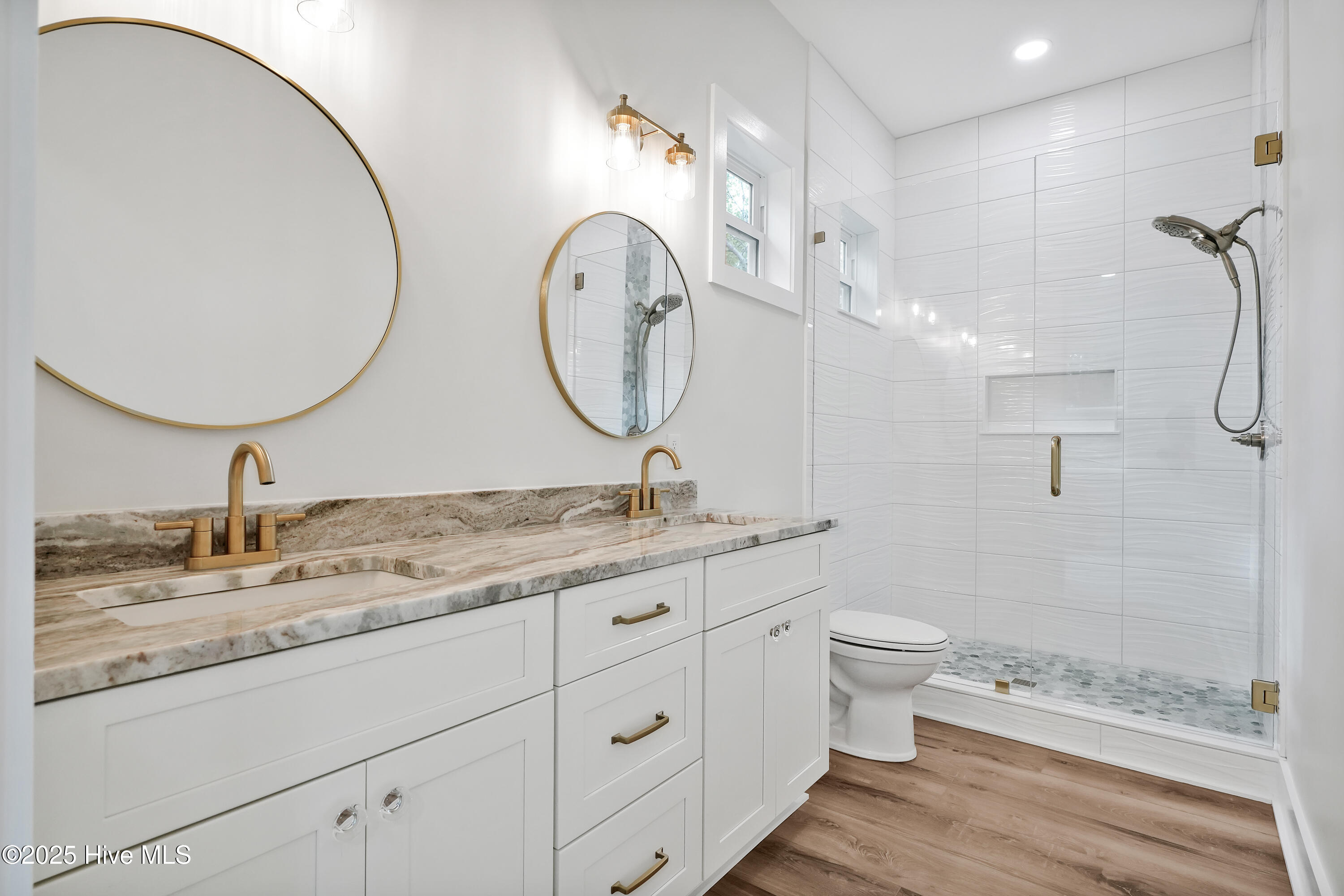 3102 E Oak Island Drive