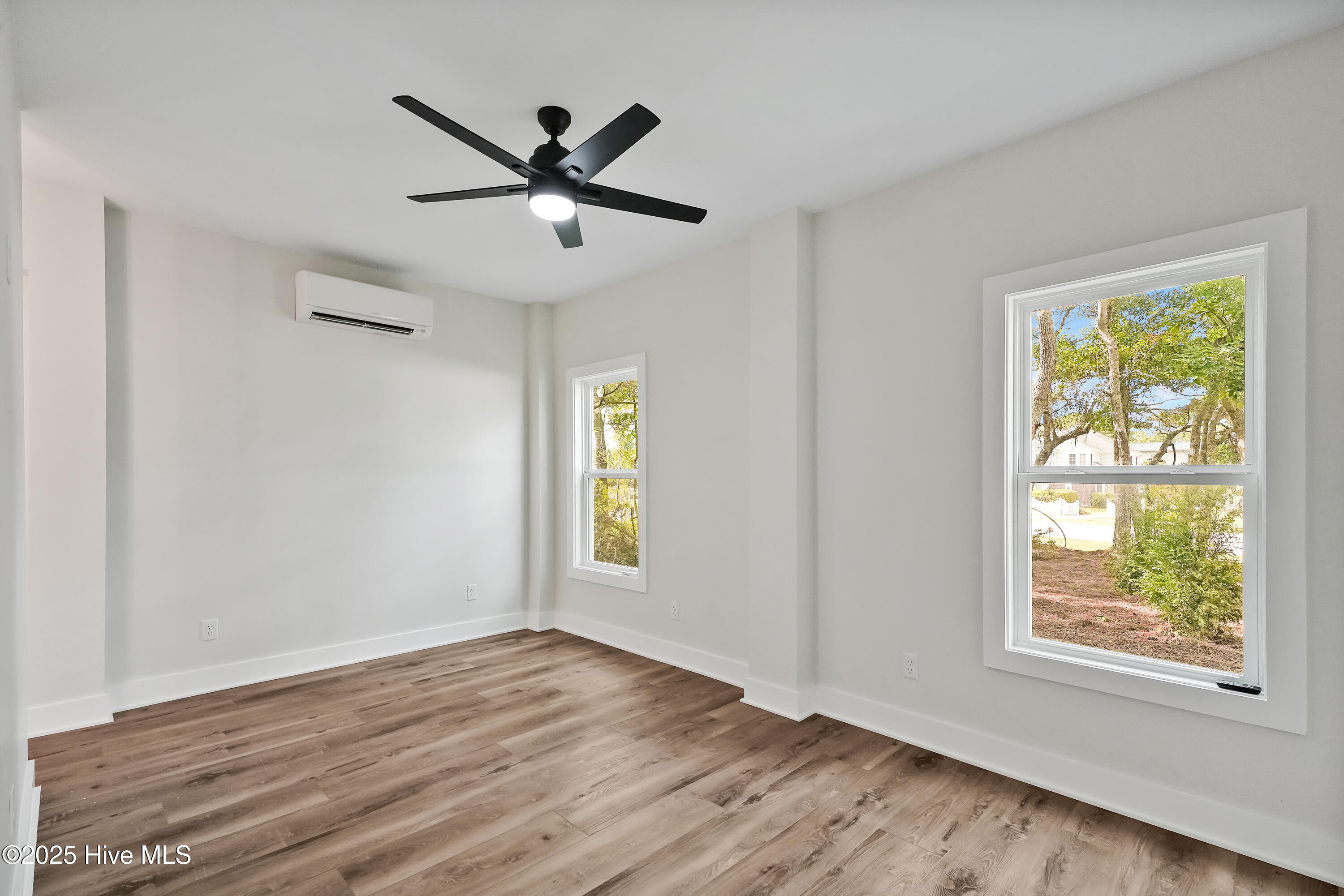 3102 E Oak Island Drive
