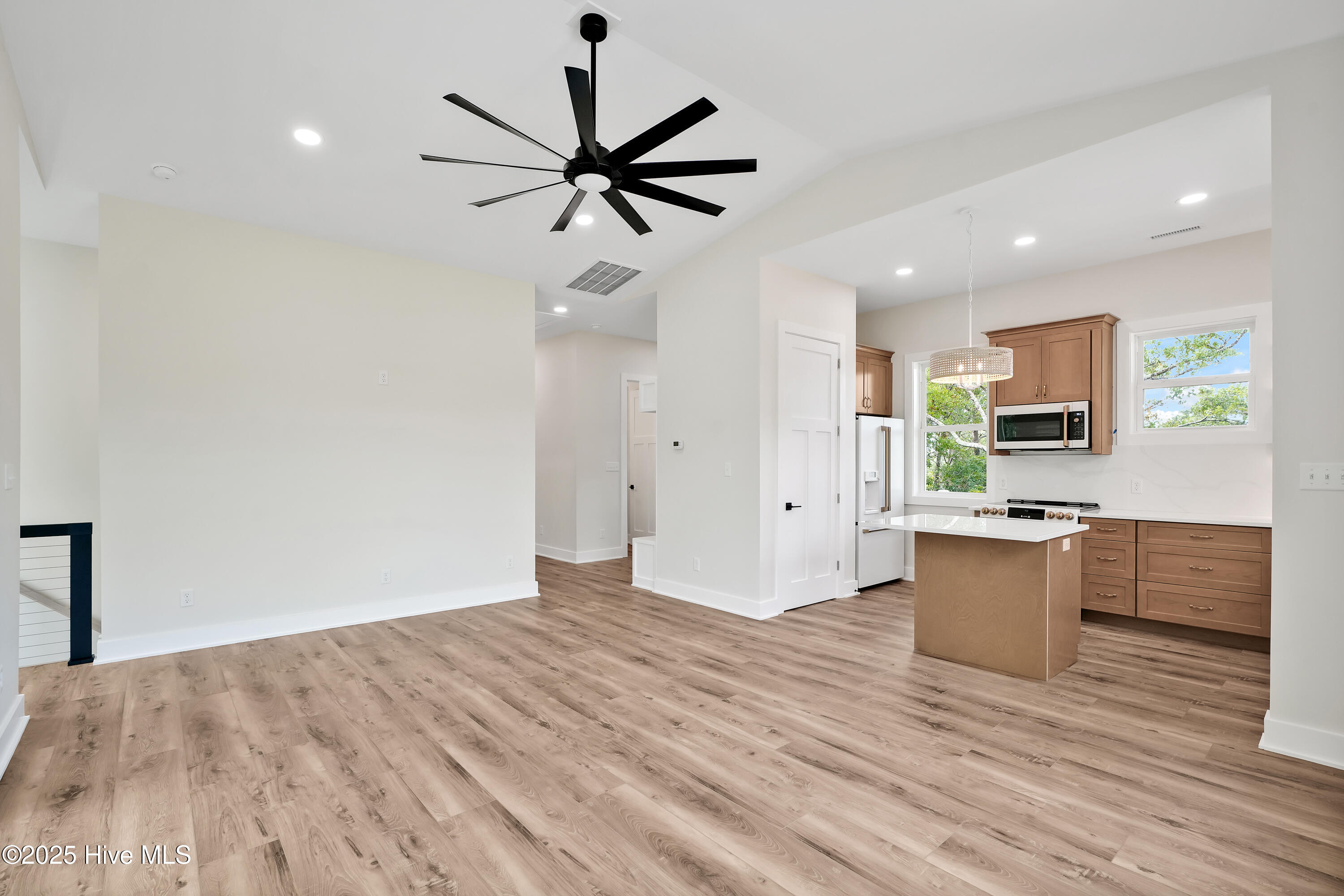 3102 E Oak Island Drive