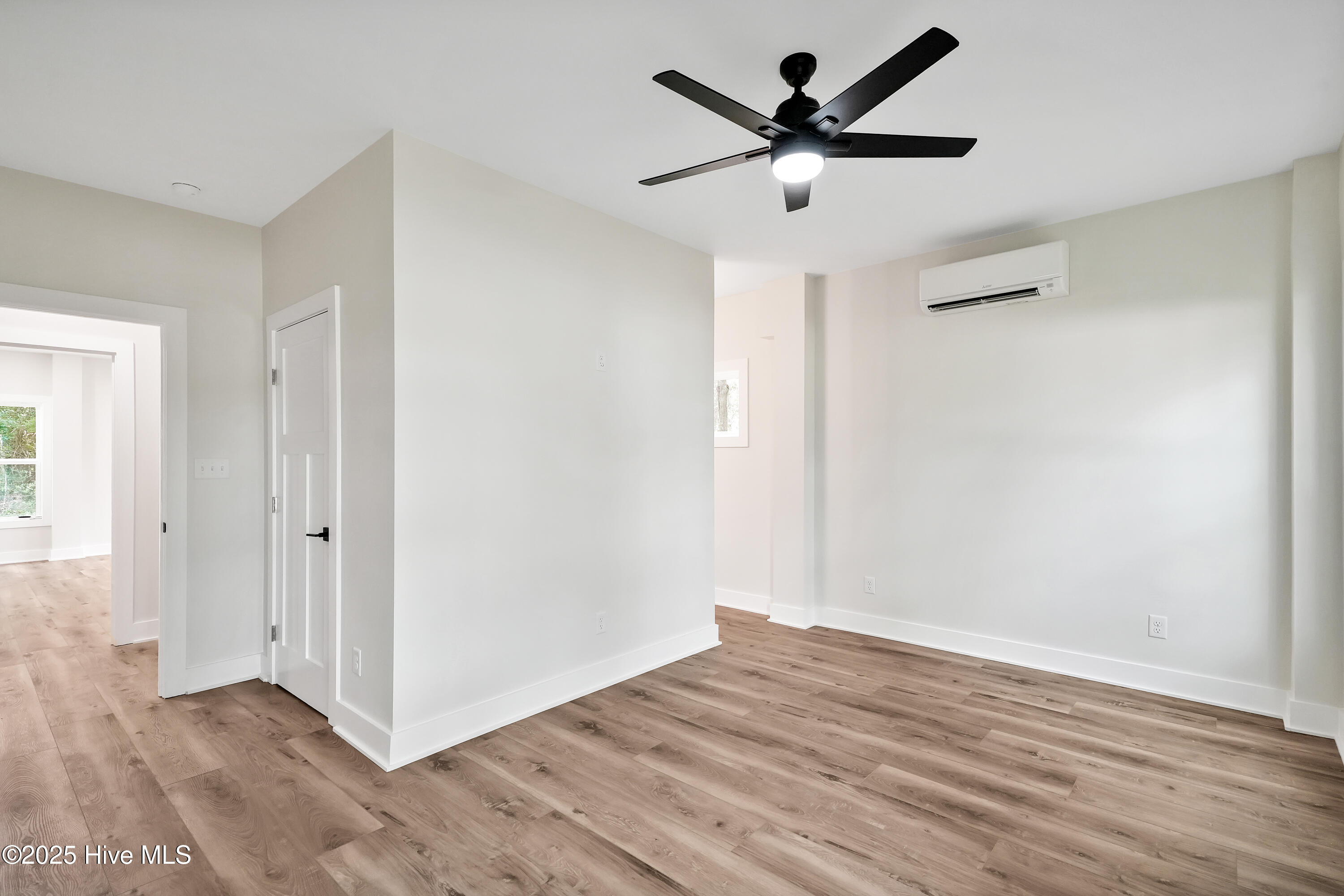 3102 E Oak Island Drive